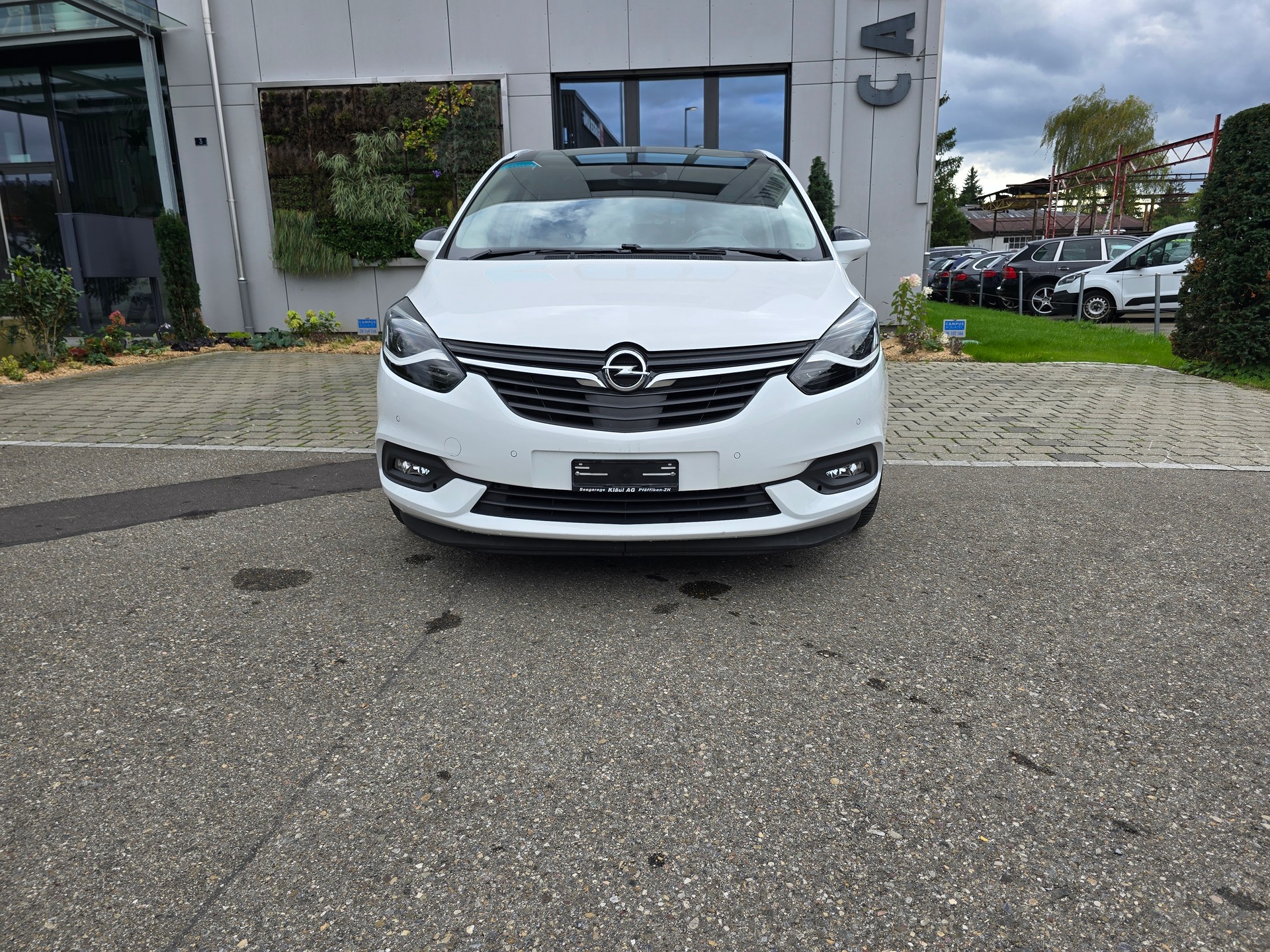 OPEL Zafira 1.6i 16V Turbo Excellence Automatic-image-1