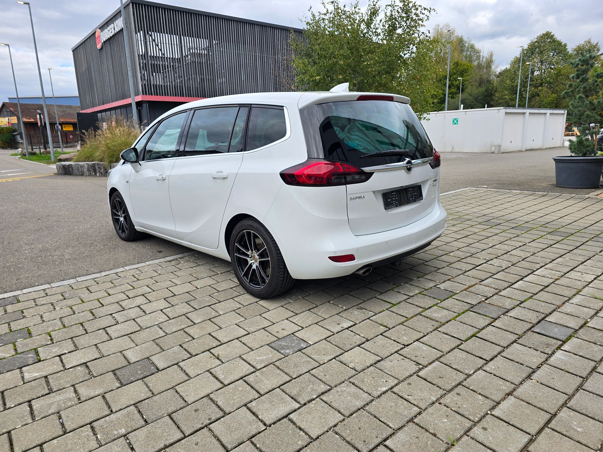 OPEL Zafira 1.6i 16V Turbo Excellence Automatic-image-6