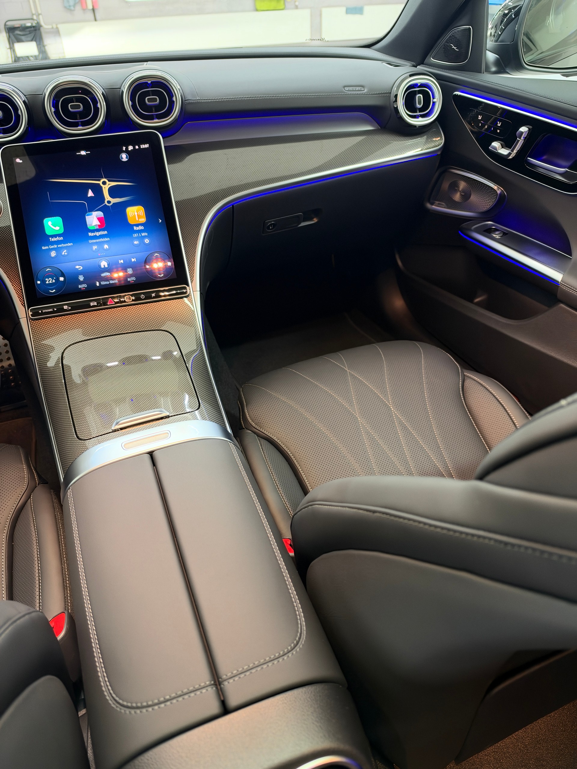 MERCEDES-BENZ C 220 d T 4 Matic Swiss Star-image-14