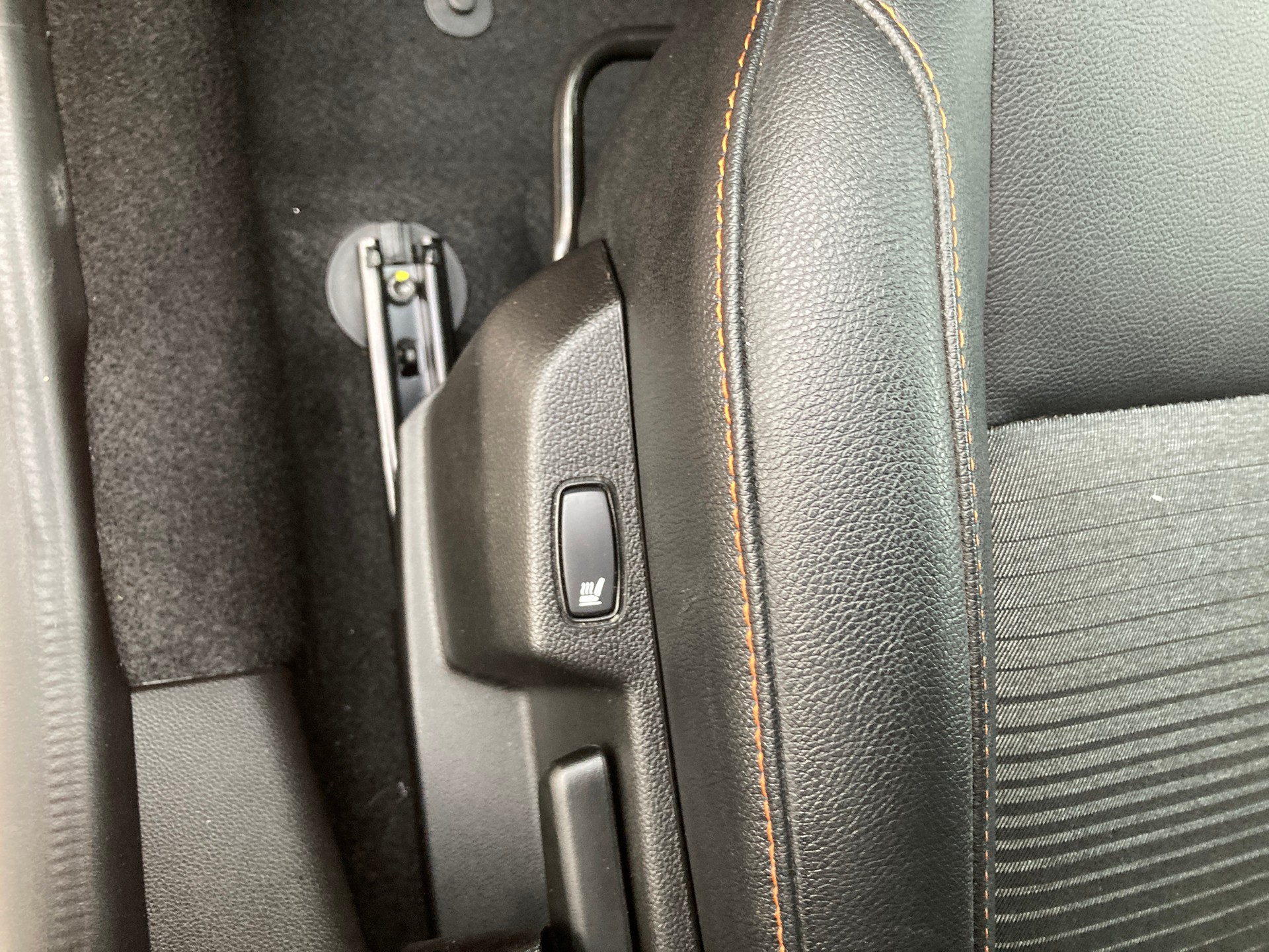 DACIA Duster TCe 150 Extreme EDC-image-10