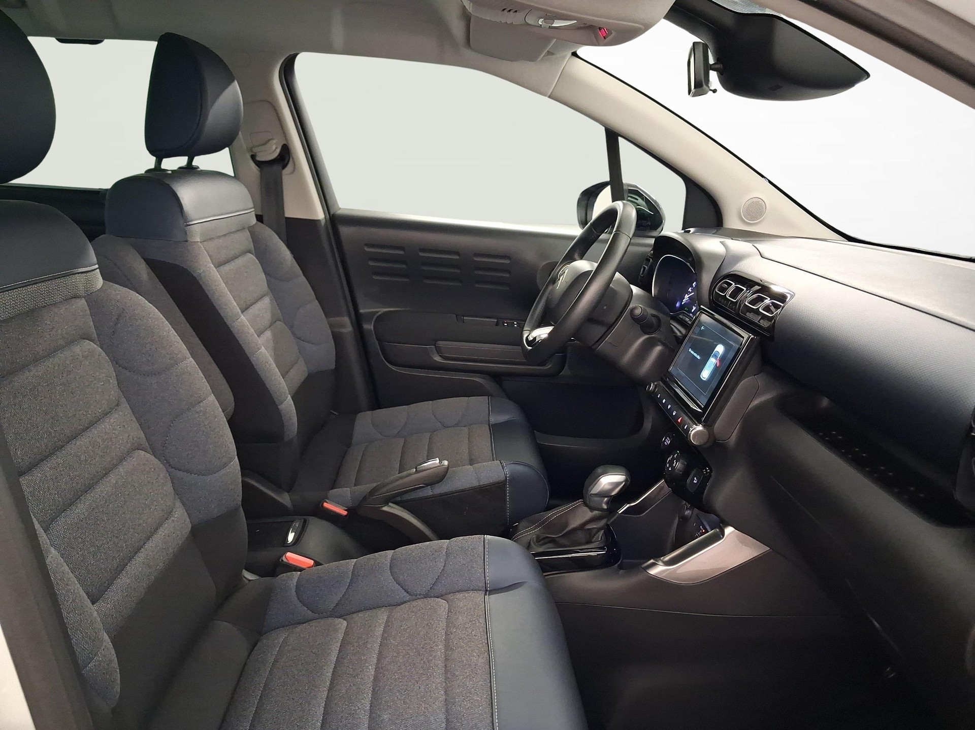 CITROEN C3 Aircross 1.5 BlueHDi Shine-image-9