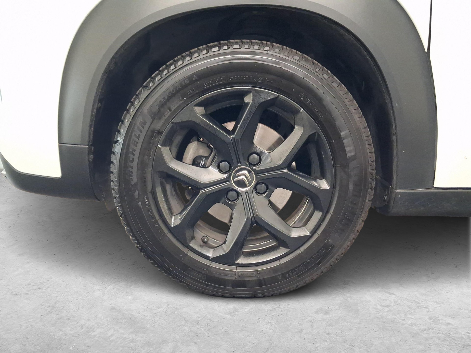 CITROEN C3 Aircross 1.5 BlueHDi Shine-image-13