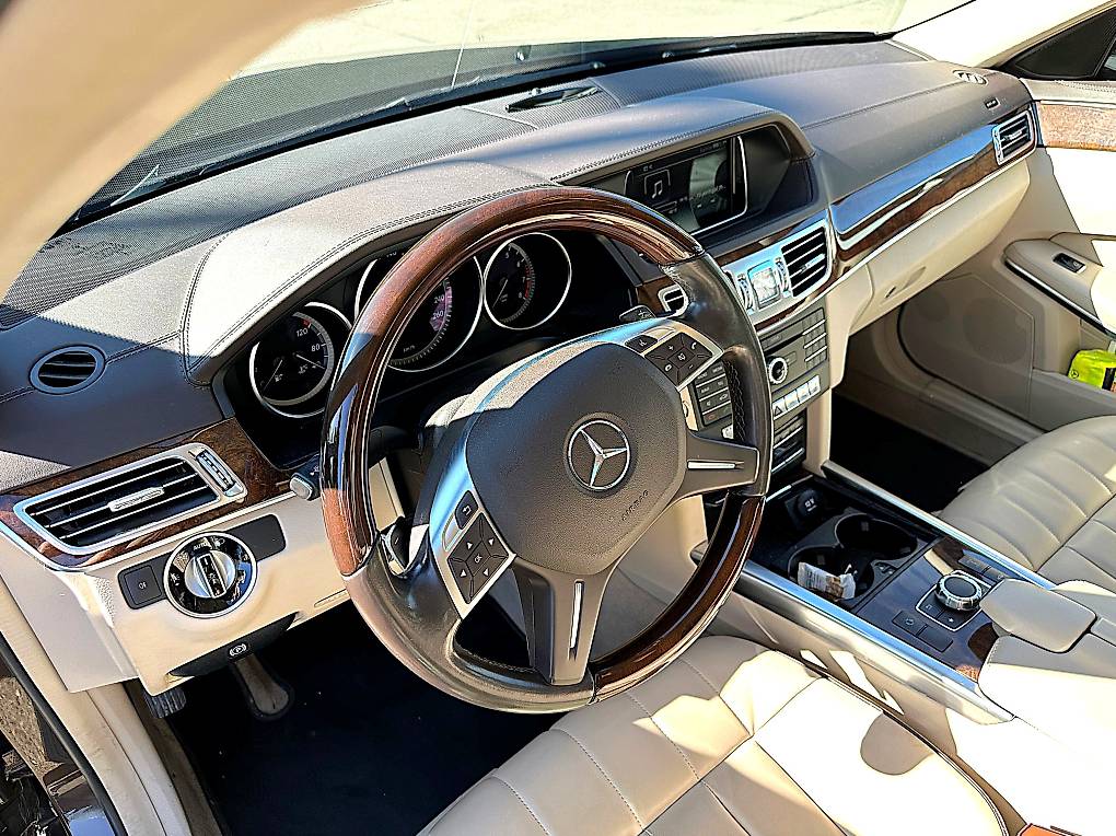 MERCEDES-BENZ E 400 4Matic 7G-Tronic-image-3