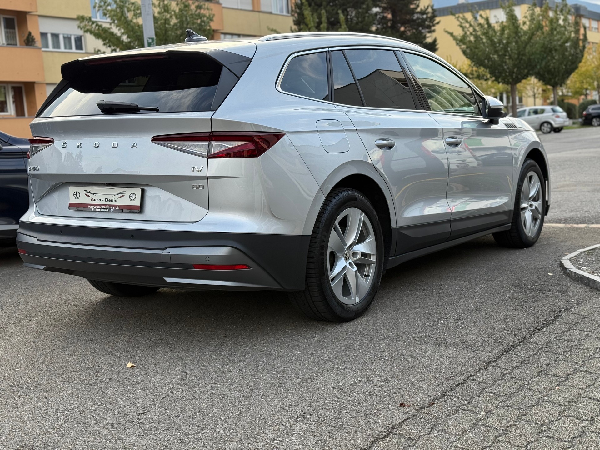 SKODA Enyaq iV 80-image-3