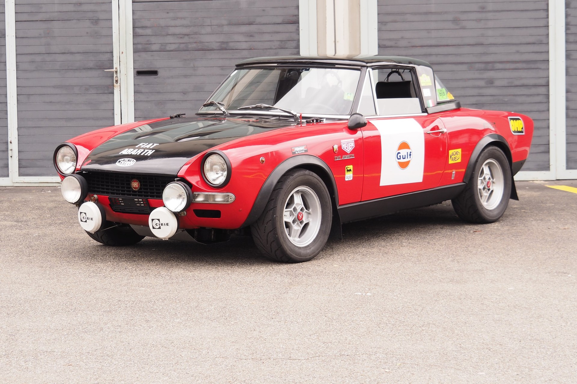 FIAT 124 Spider Abarth-image-3