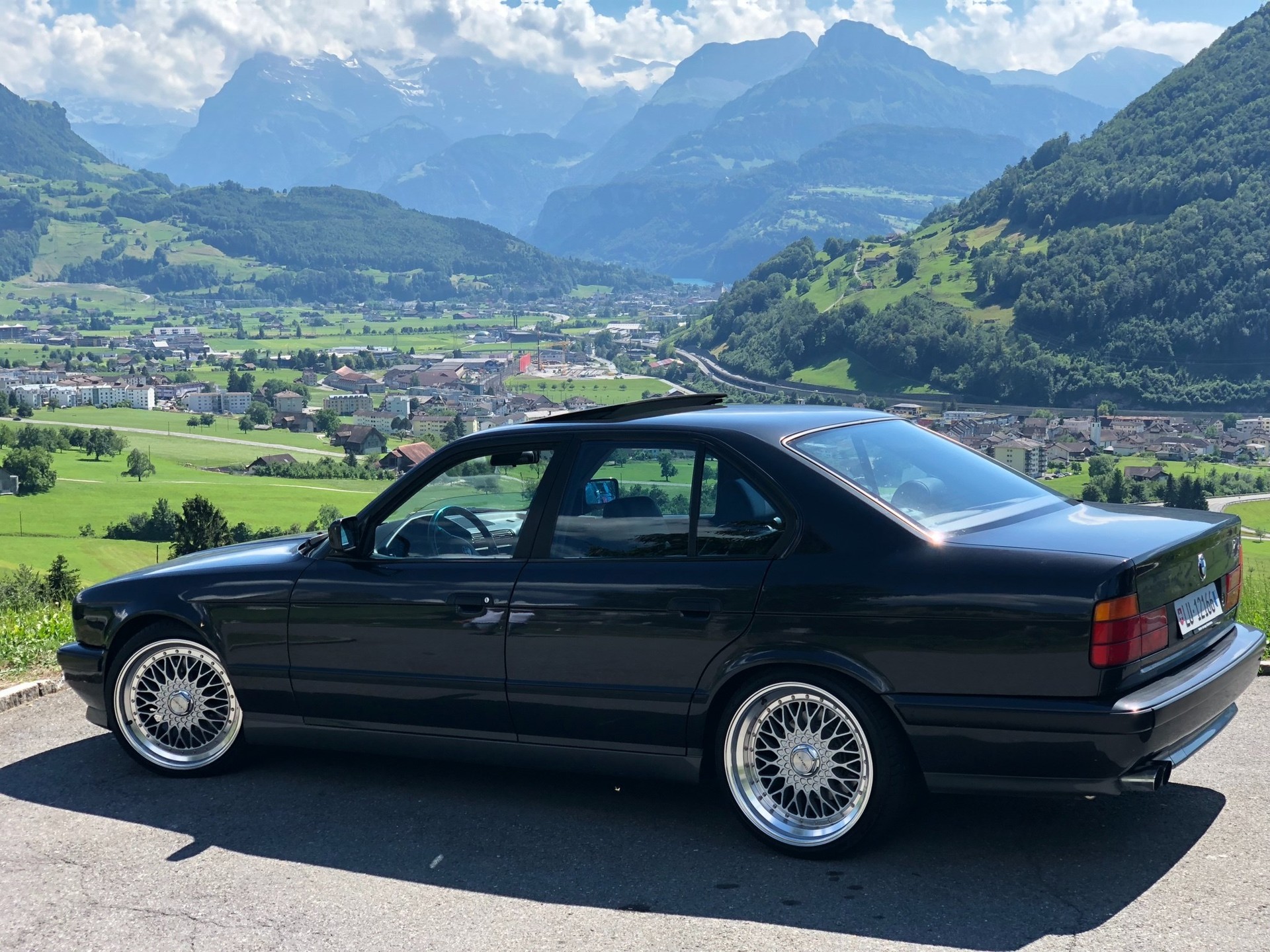 BMW M5-image-11