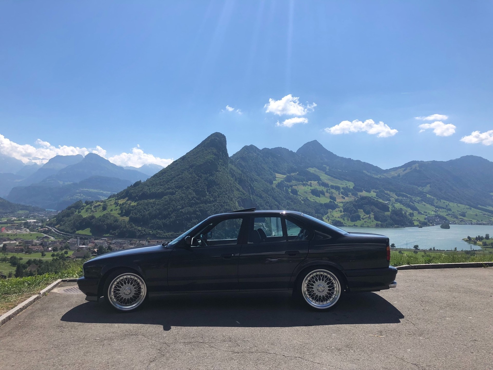 BMW M5-image-12