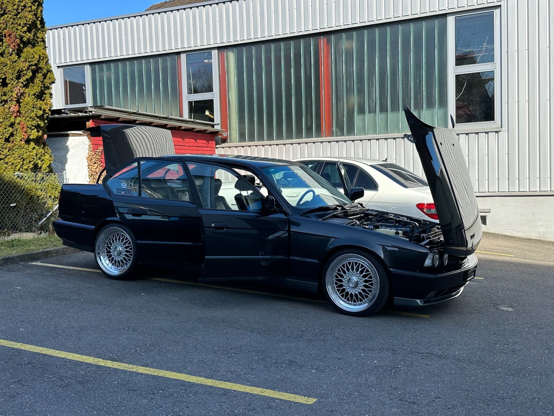 BMW M5-image-15