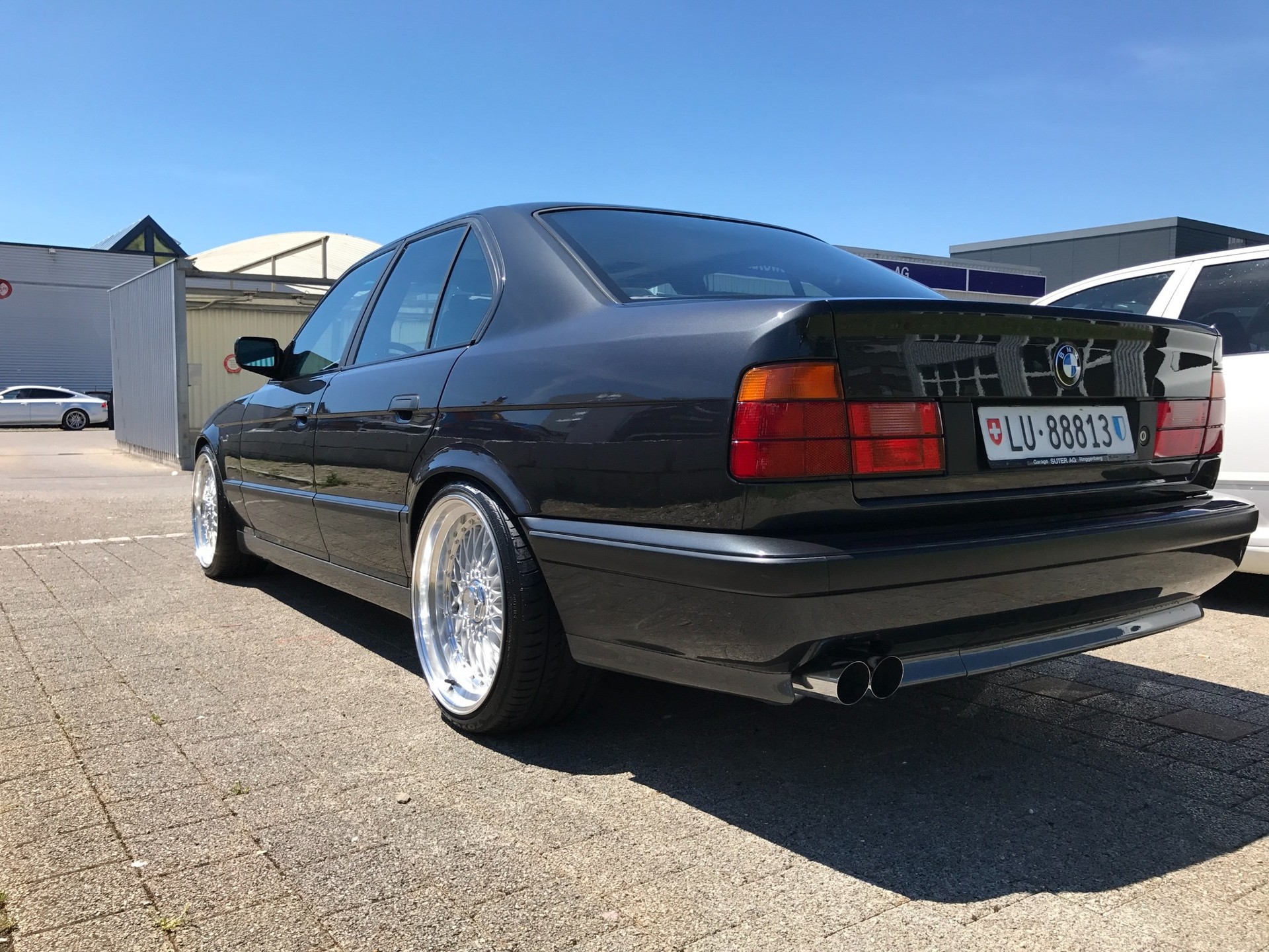 BMW M5-image-3