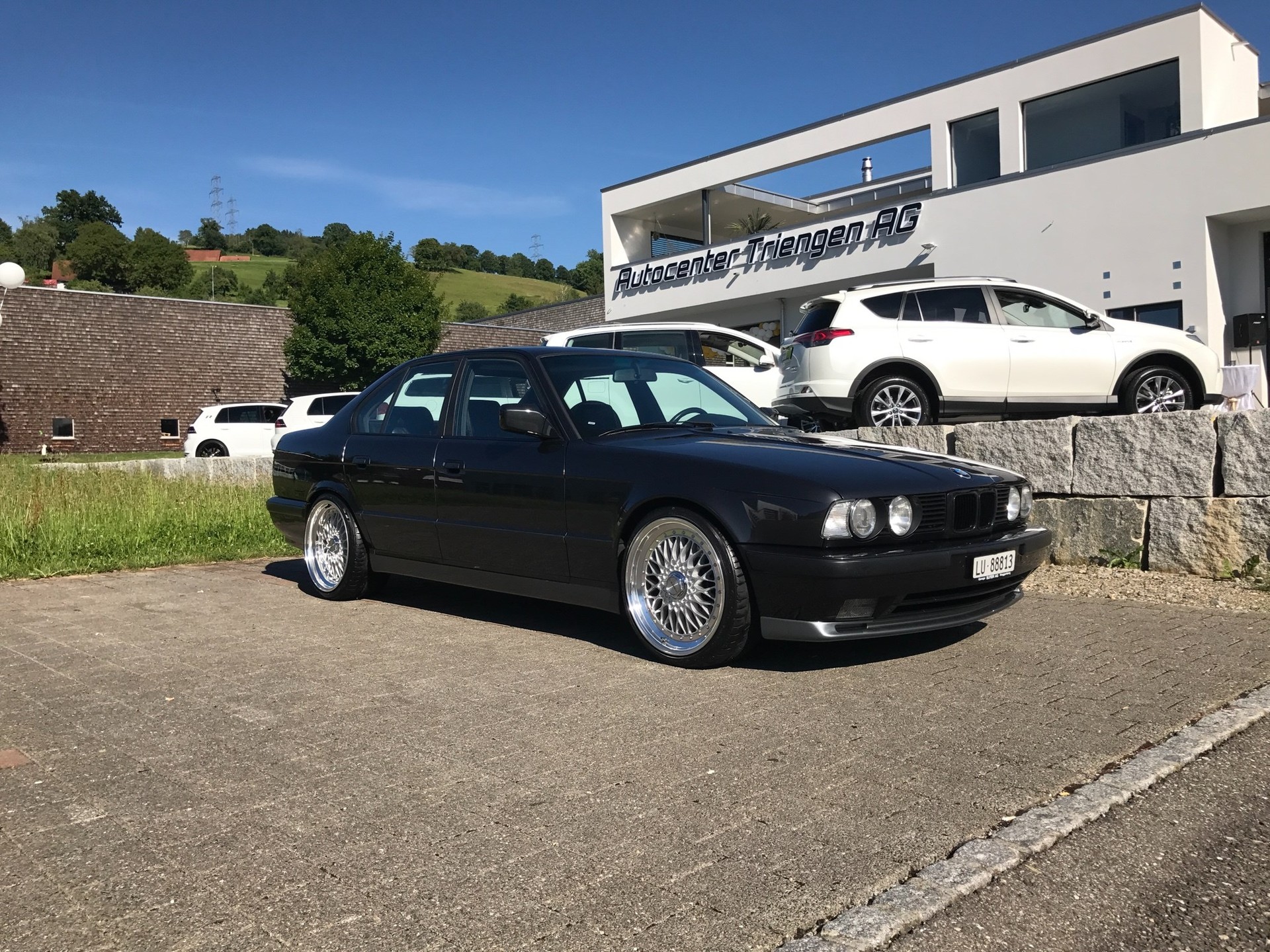 BMW M5-image-4