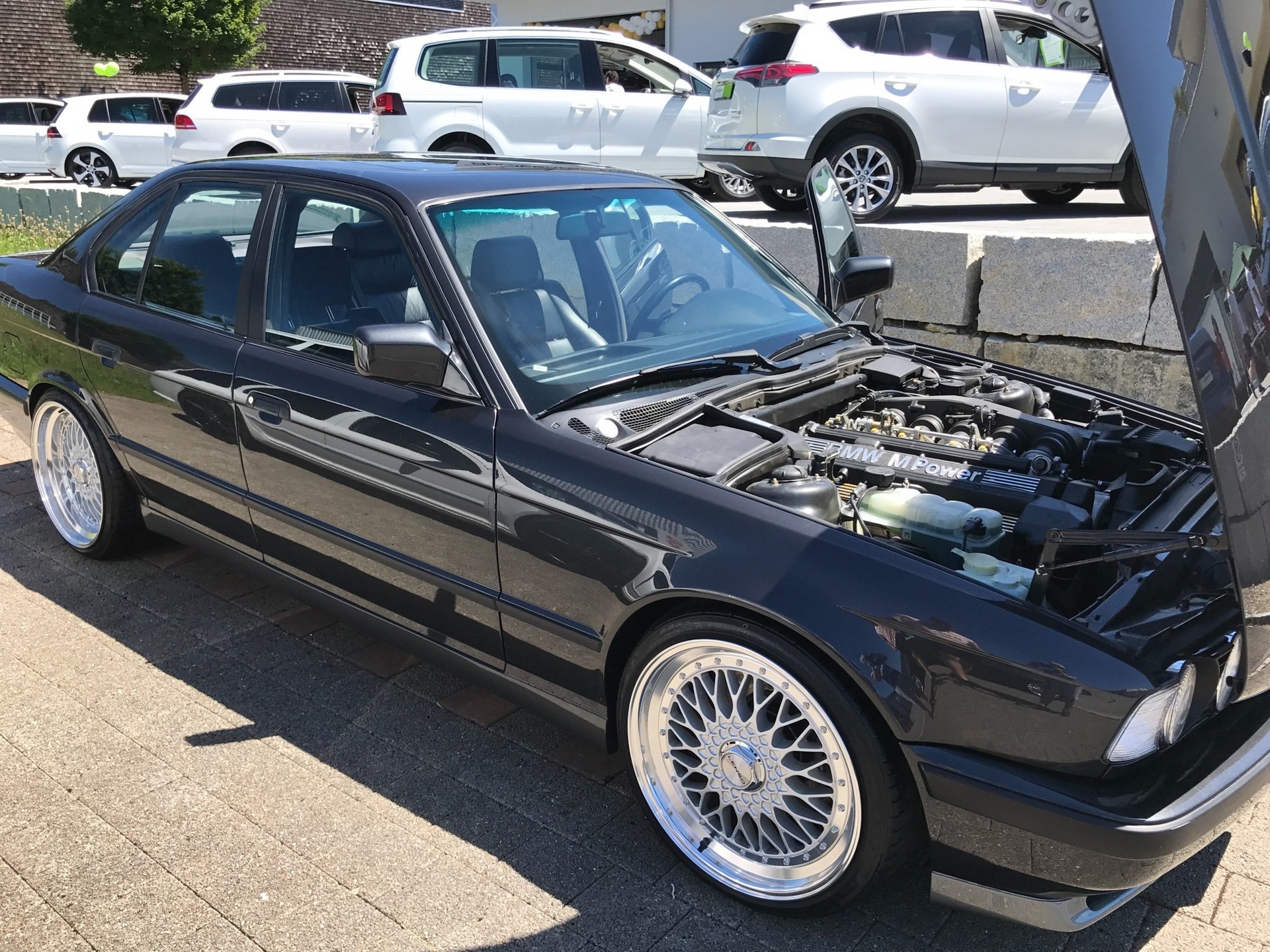BMW M5-image-5