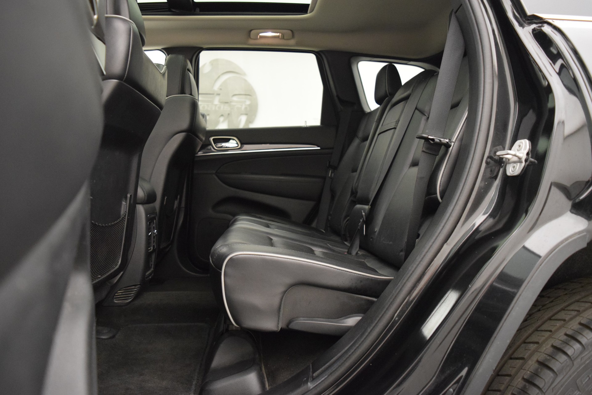 JEEP Grand Cherokee 3.0 CRD Overland-image-10