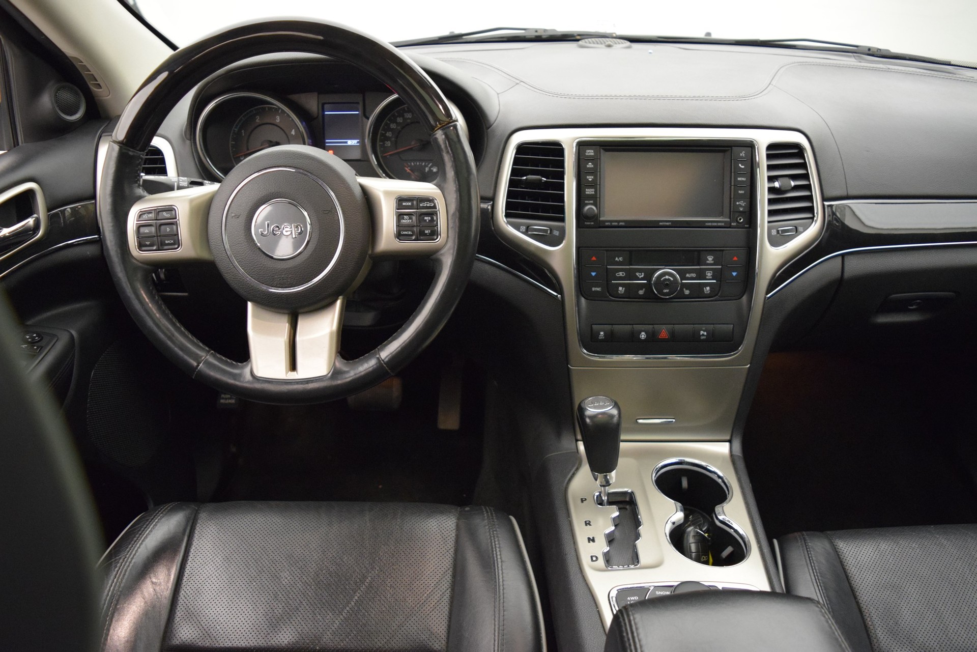 JEEP Grand Cherokee 3.0 CRD Overland-image-11