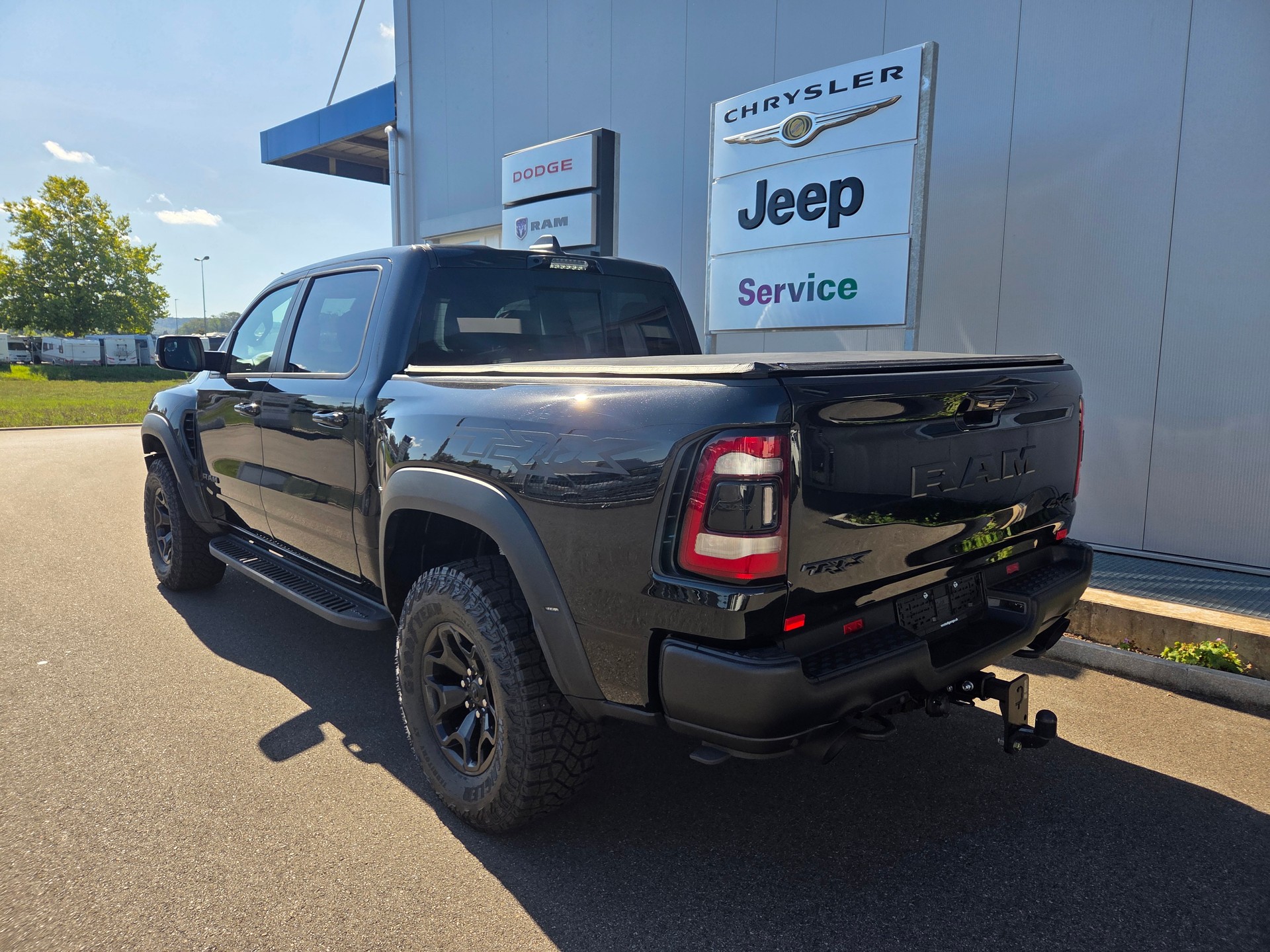 DODGE Ram 1500 6.2 V8 4x4 TRX Level 2 / 711 PS / 3.5T AHK-showroom-element-2