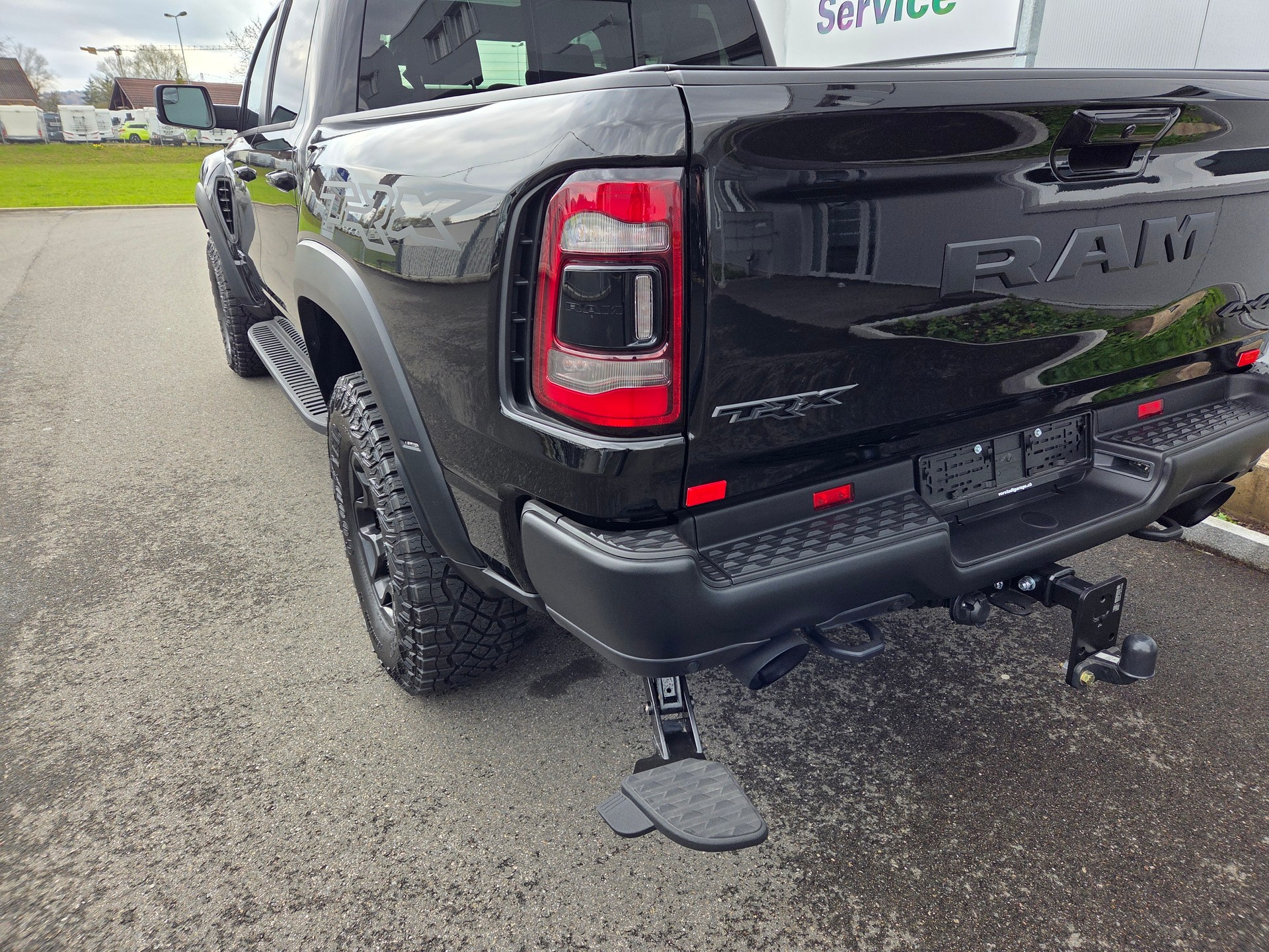 DODGE Ram 1500 6.2 V8 4x4 TRX Level 2 / 711 PS / 3.5T AHK-showroom-element-3
