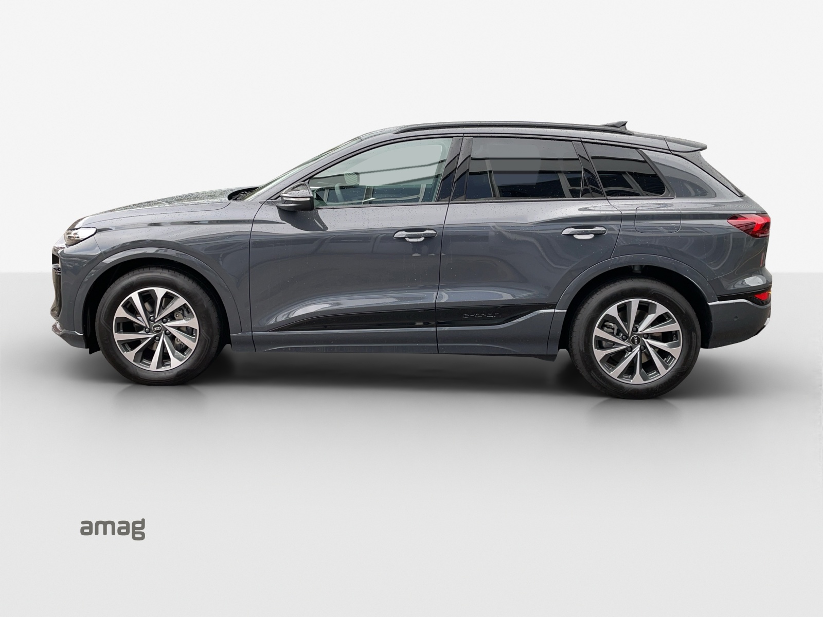 AUDI Q6 e-tron quattro-image-1