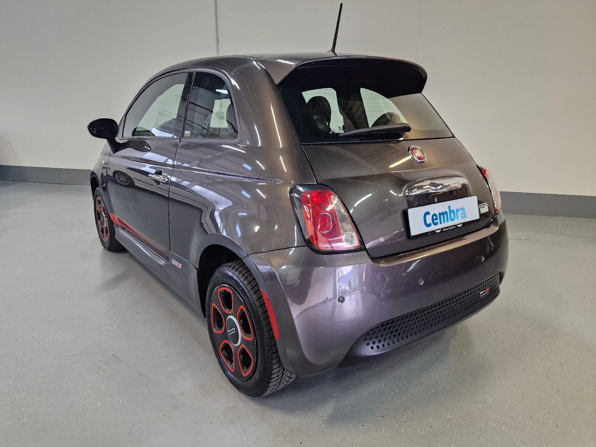 FIAT 500 E-image-10
