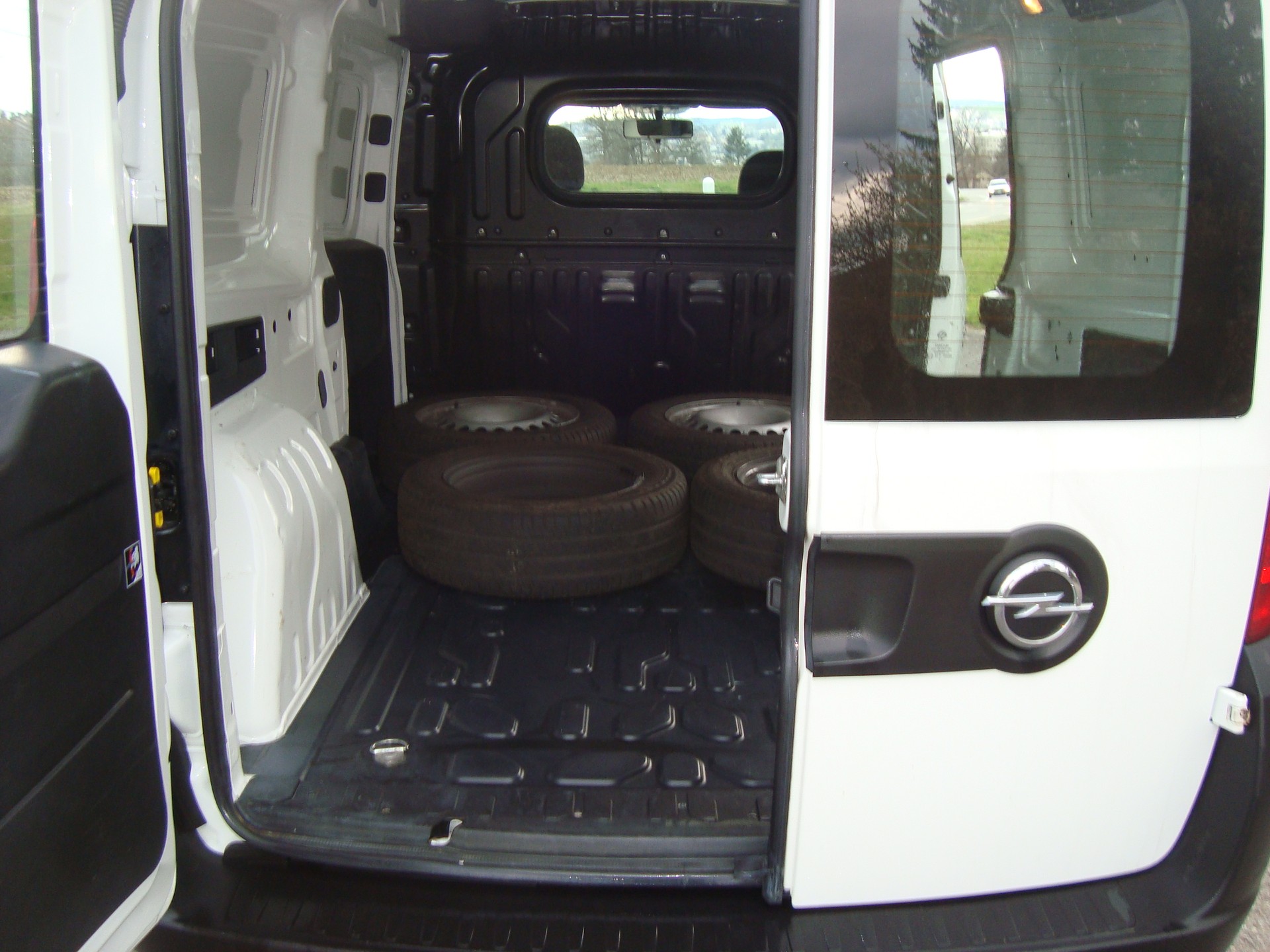 OPEL Combo 1.4 Turbo L2H1-image-10