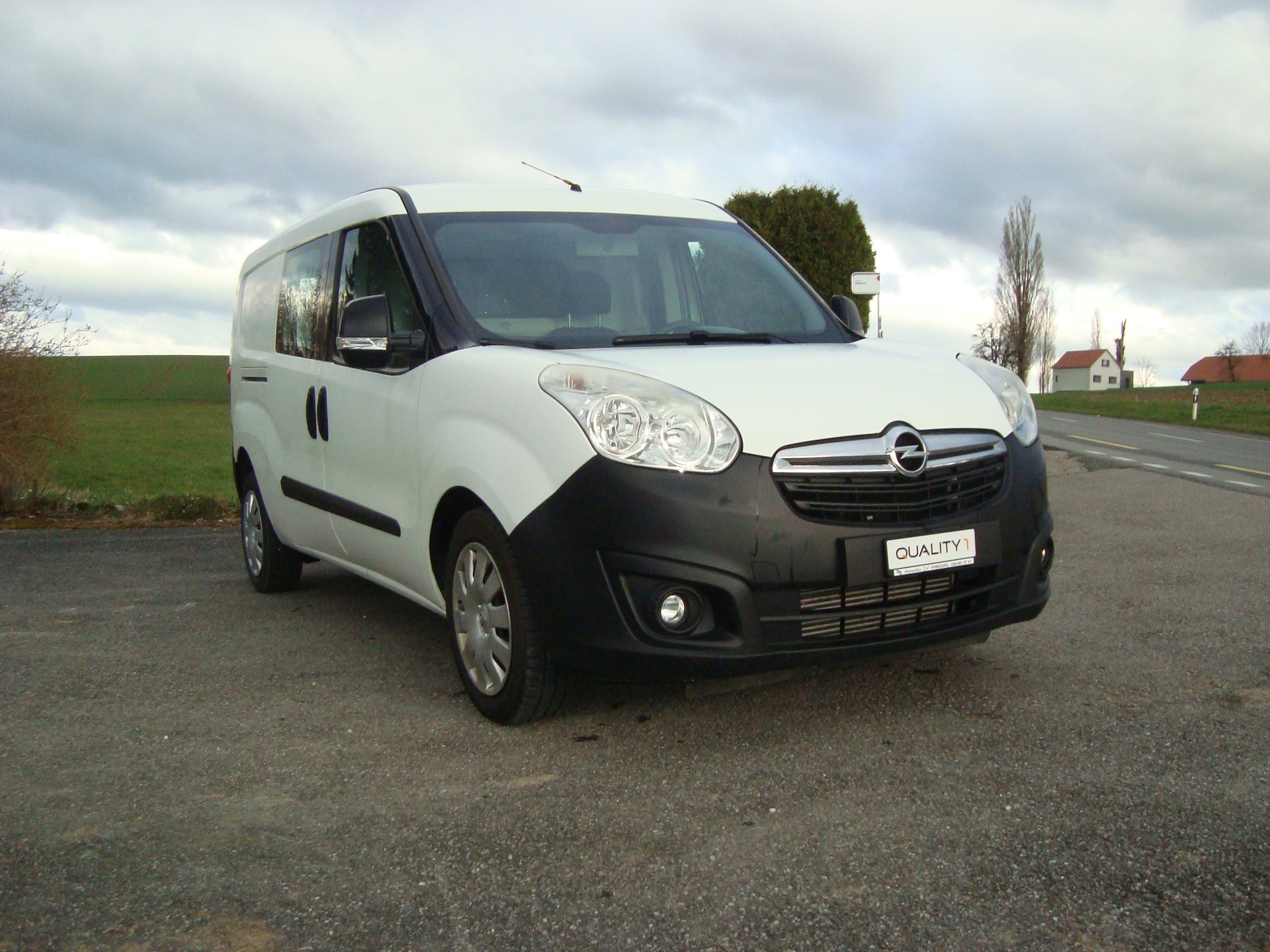 OPEL Combo 1.4 Turbo L2H1-image-1