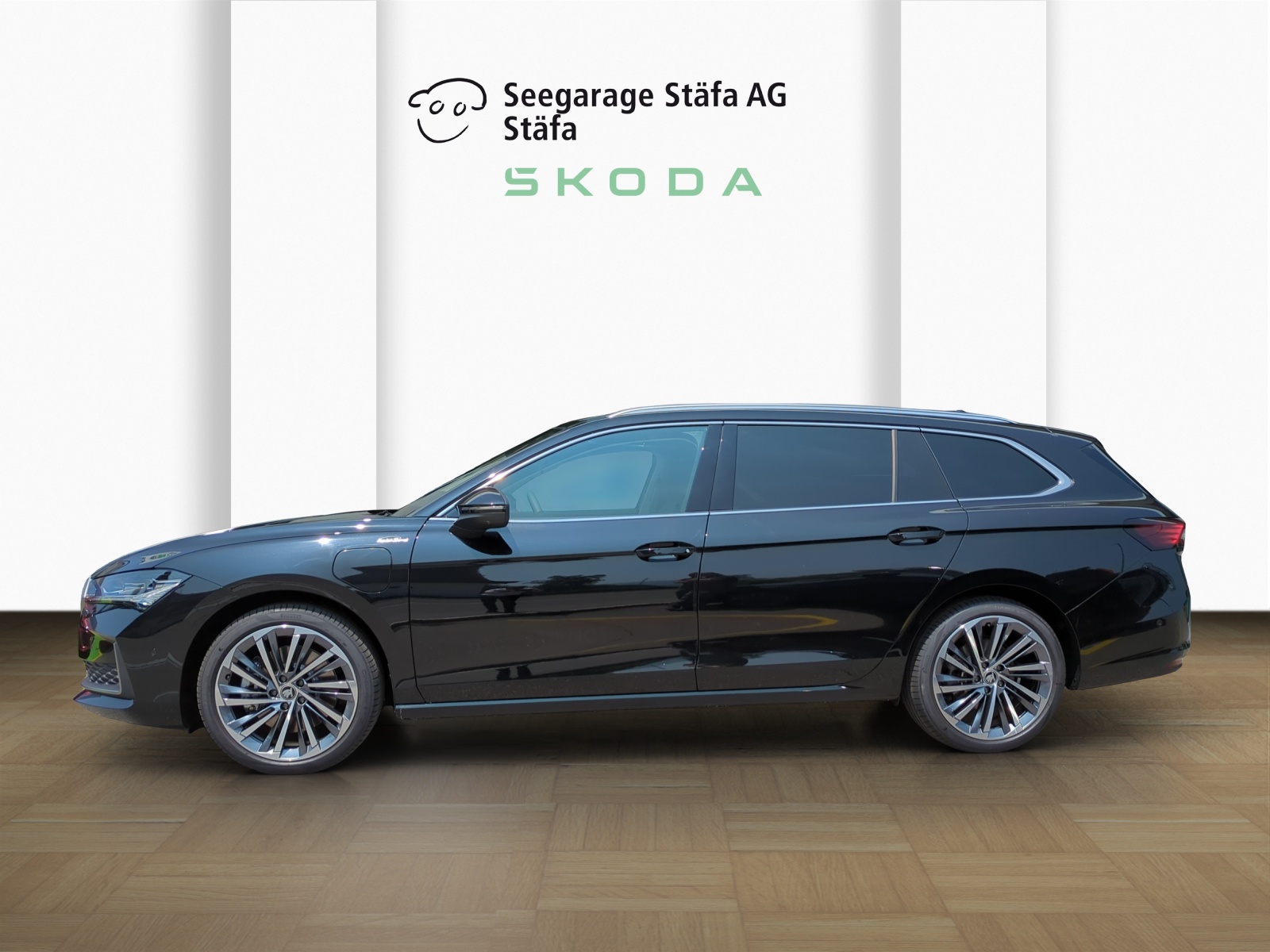 SKODA Superb Combi 1.5 TSI PHEV L&K DSG-image-1