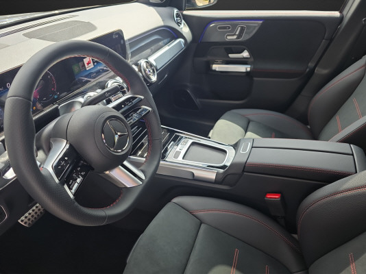 MERCEDES-BENZ GLB 250 4Matic 8G-Tronic-image-6