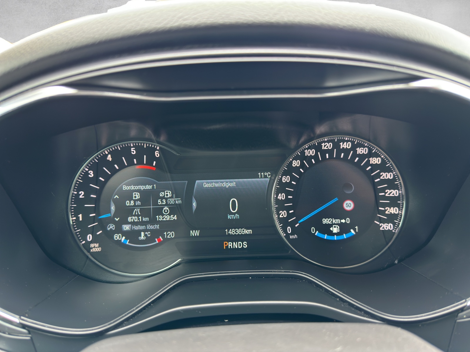 FORD Mondeo 2.0 TDCi Trend PowerShift-image-16