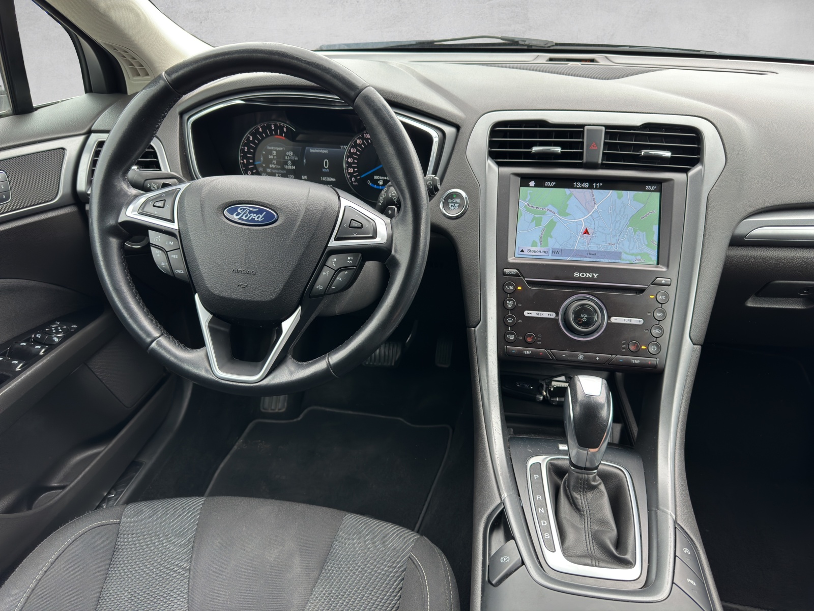 FORD Mondeo 2.0 TDCi Trend PowerShift-image-9