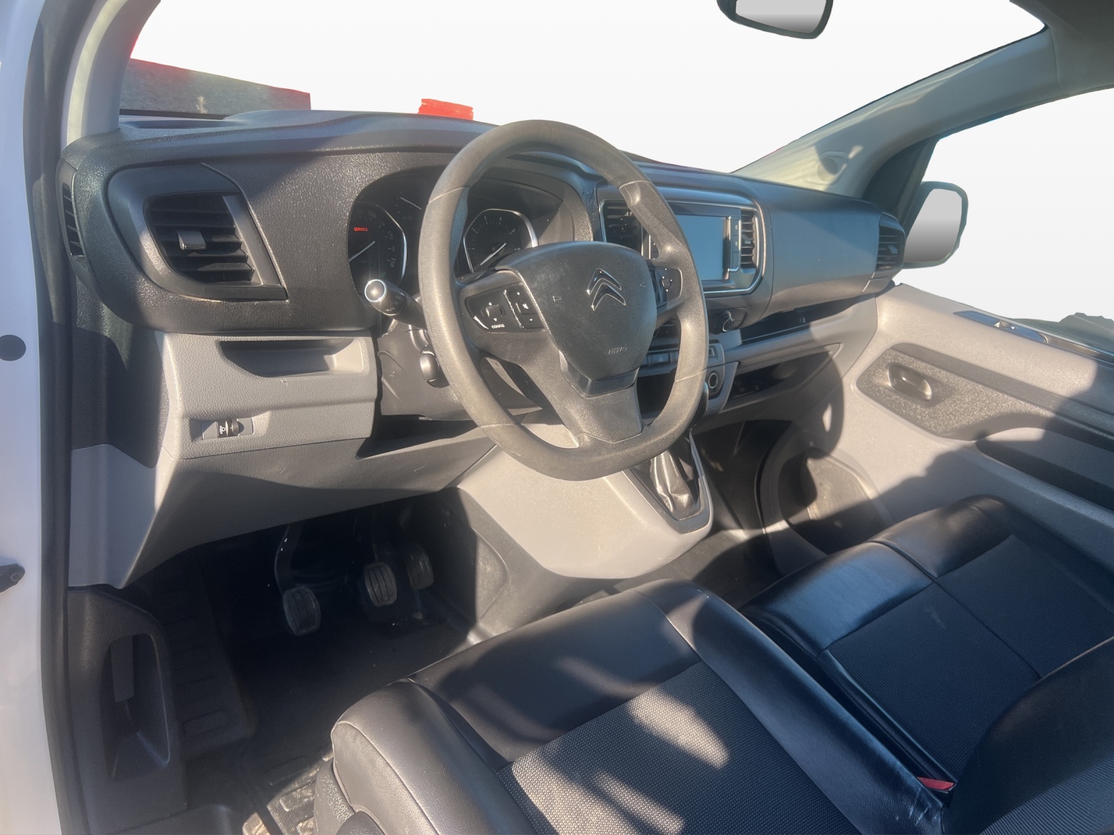 CITROEN Jumpy 1.6 BlueHDi 95 M Attraction-image-11