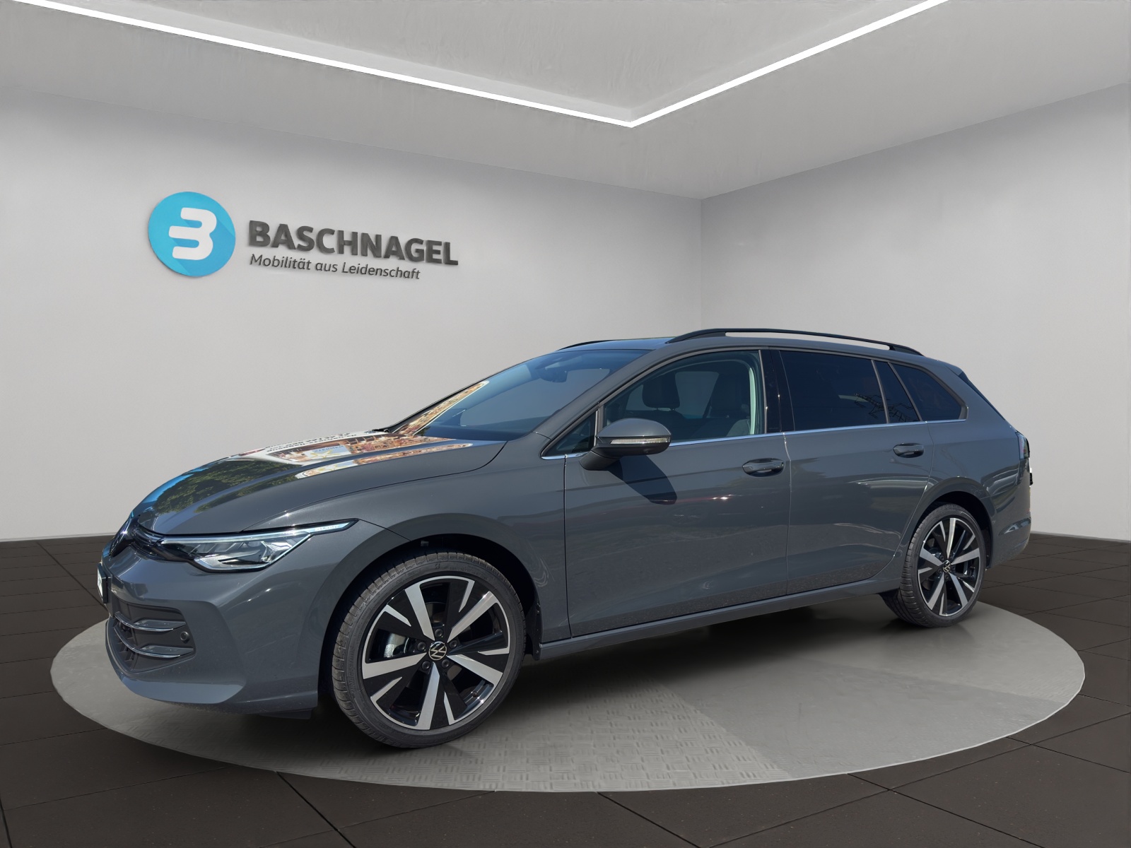 VW Golf Variant 1.5 eTSI mHEV Style DSG-image-0
