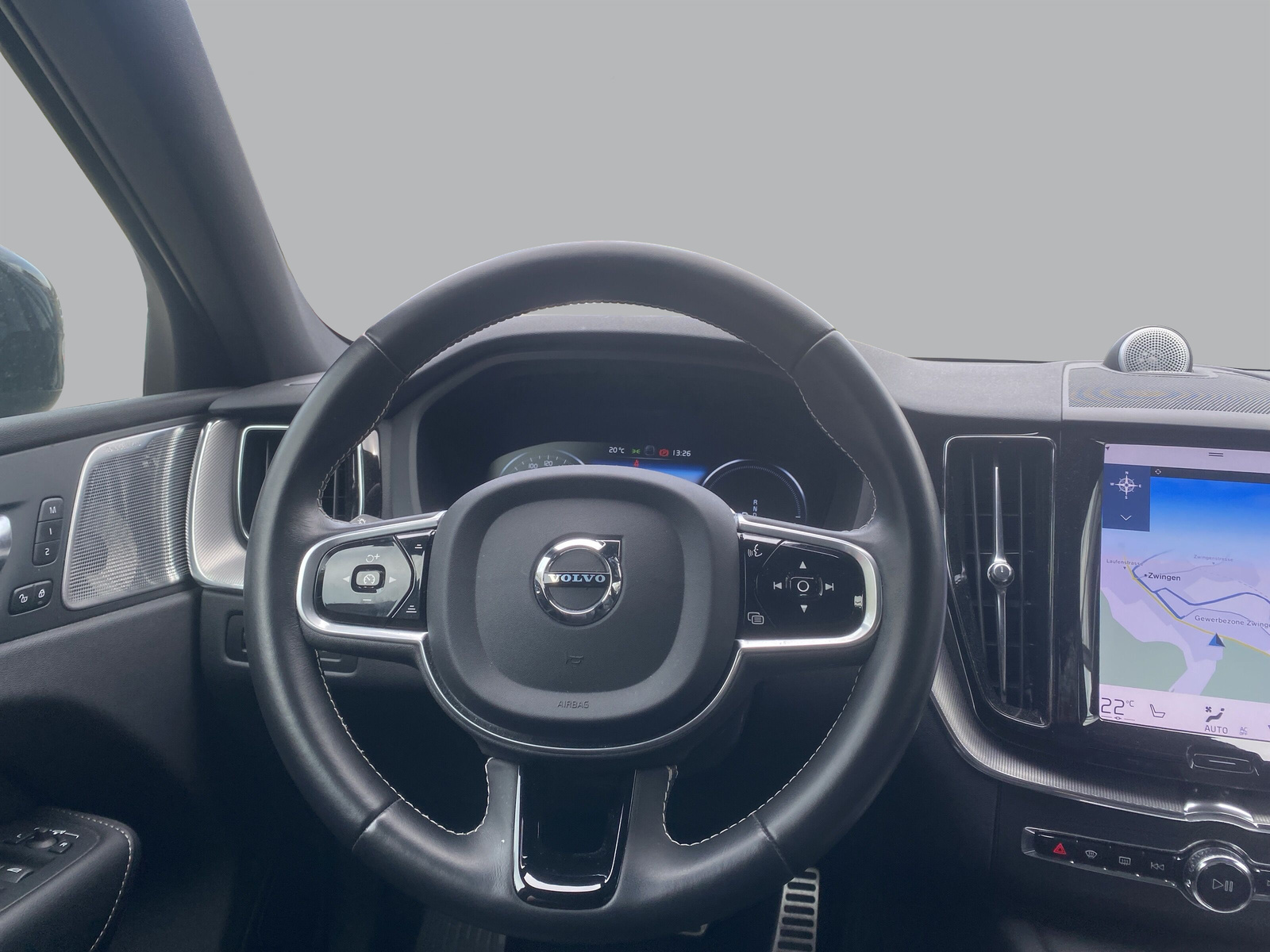 VOLVO XC60 T8 eAWD R-Design Geartronic-image-11