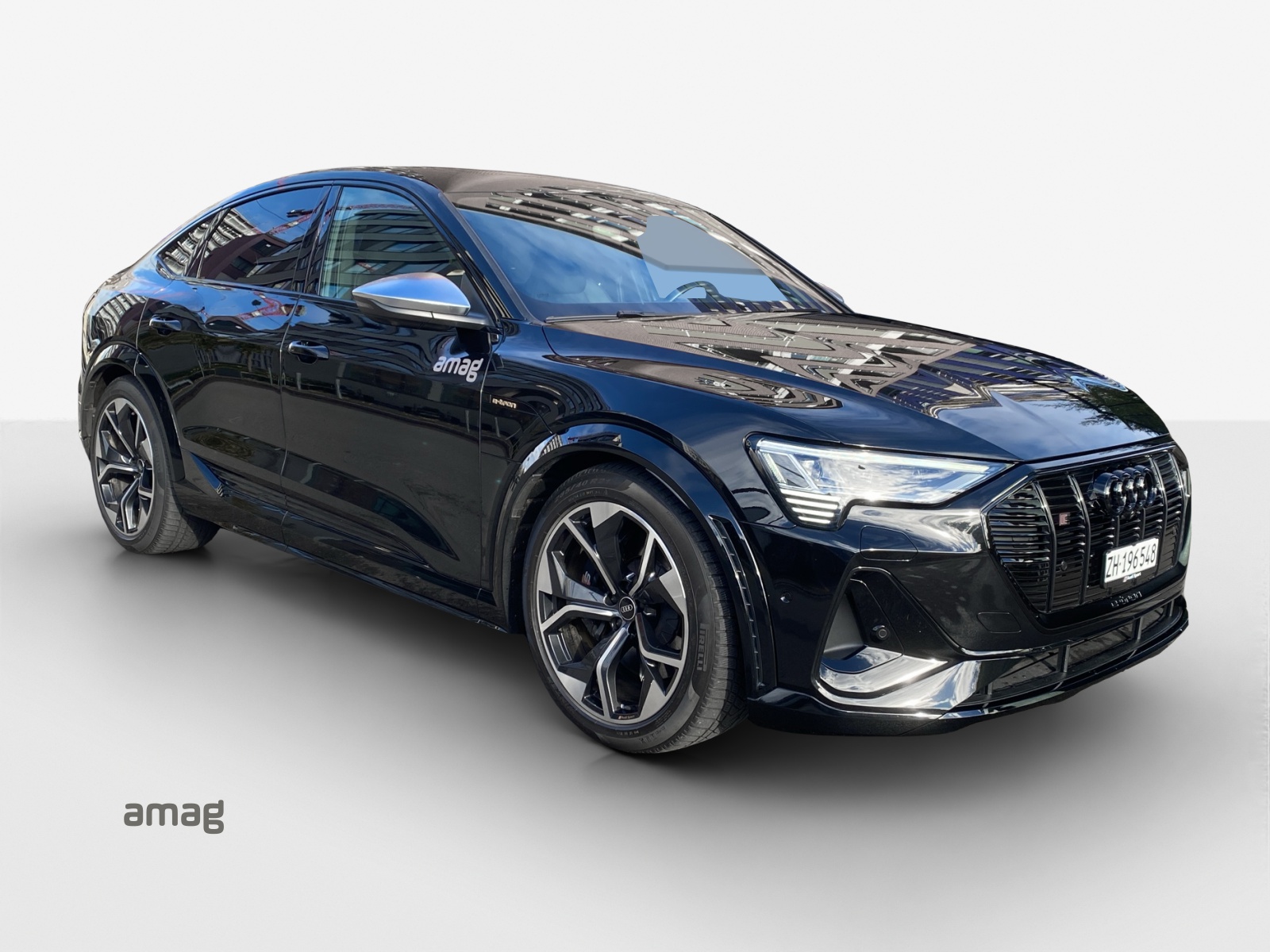 AUDI e-tron S Sportback quattro-image-13