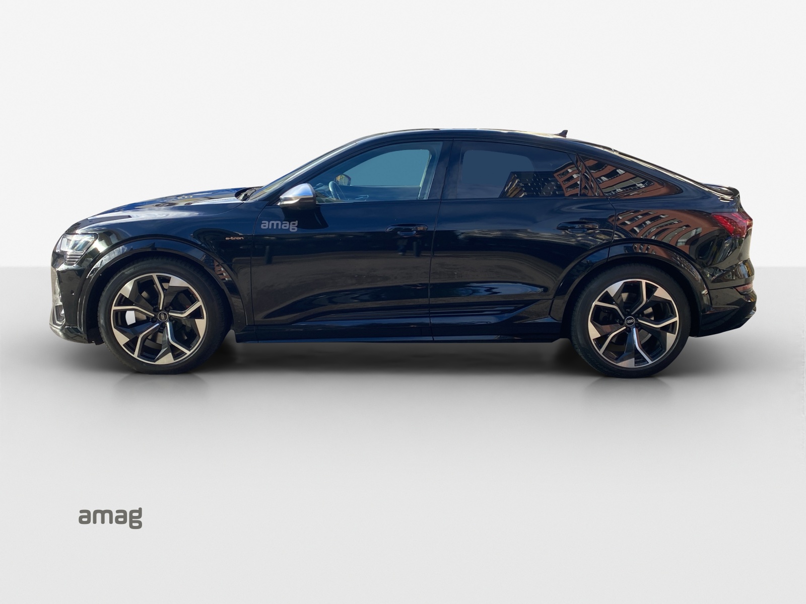 AUDI e-tron S Sportback quattro-image-1