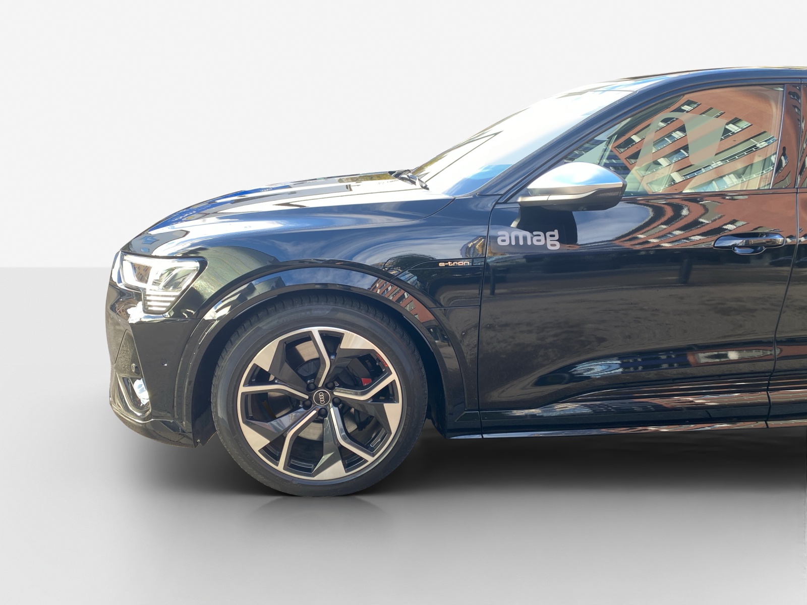 AUDI e-tron S Sportback quattro-image-14