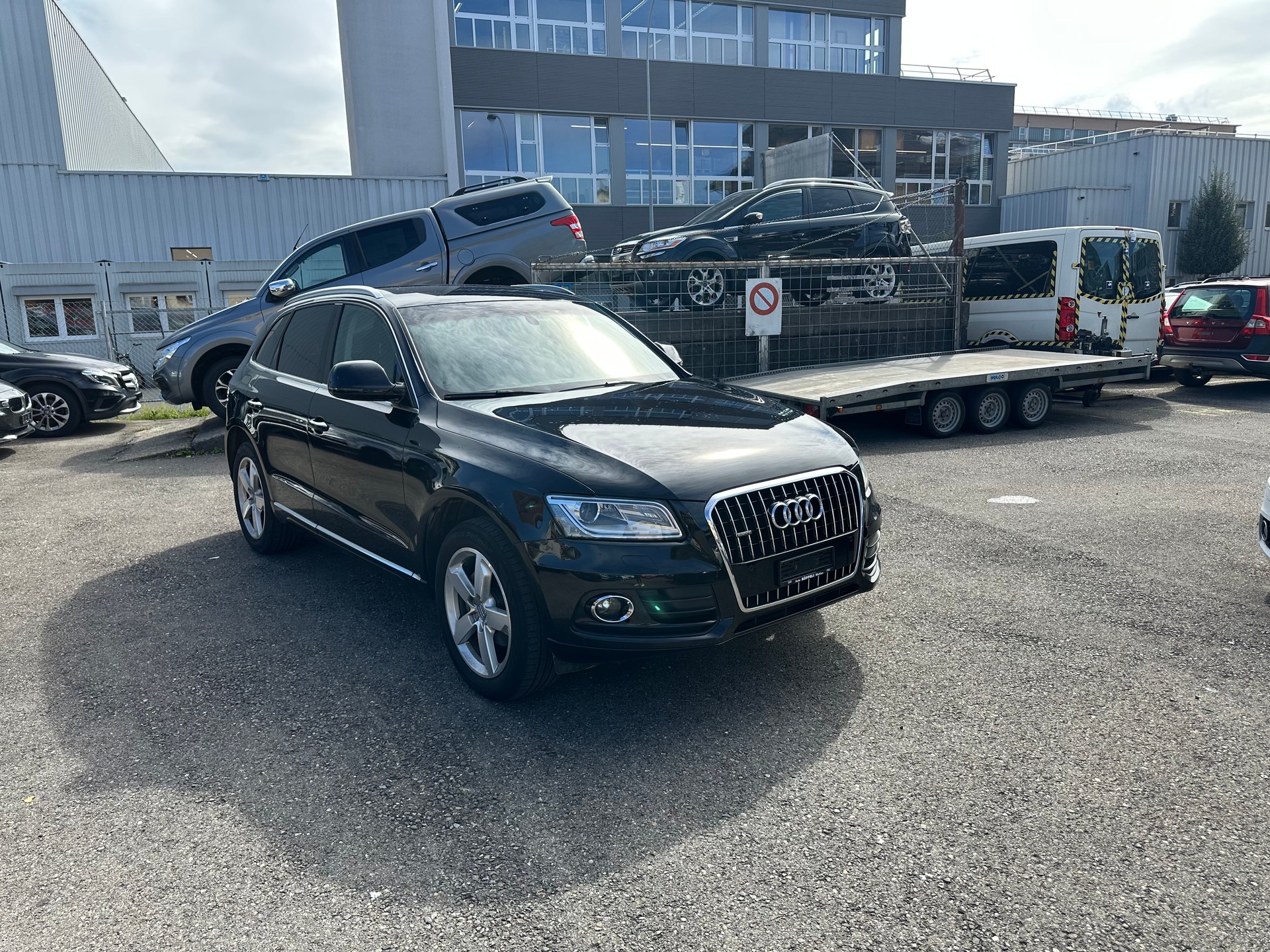 AUDI Q5 2.0 TDI quattro S-tronic-image-1