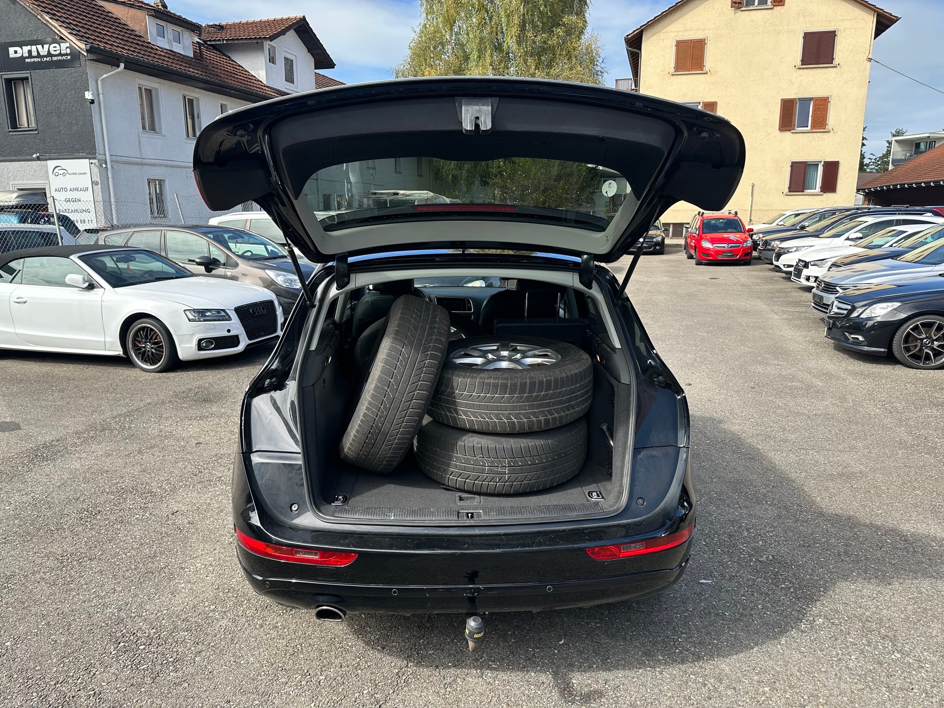 AUDI Q5 2.0 TDI quattro S-tronic-image-11