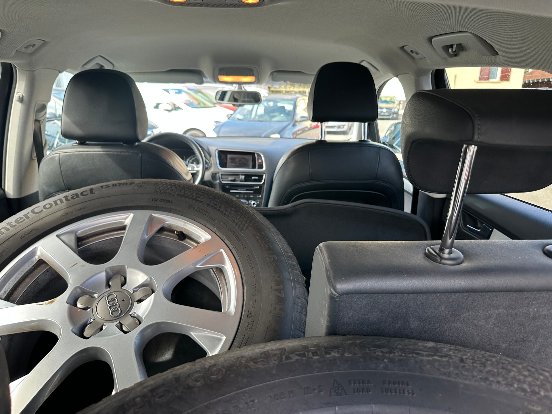 AUDI Q5 2.0 TDI quattro S-tronic-image-10