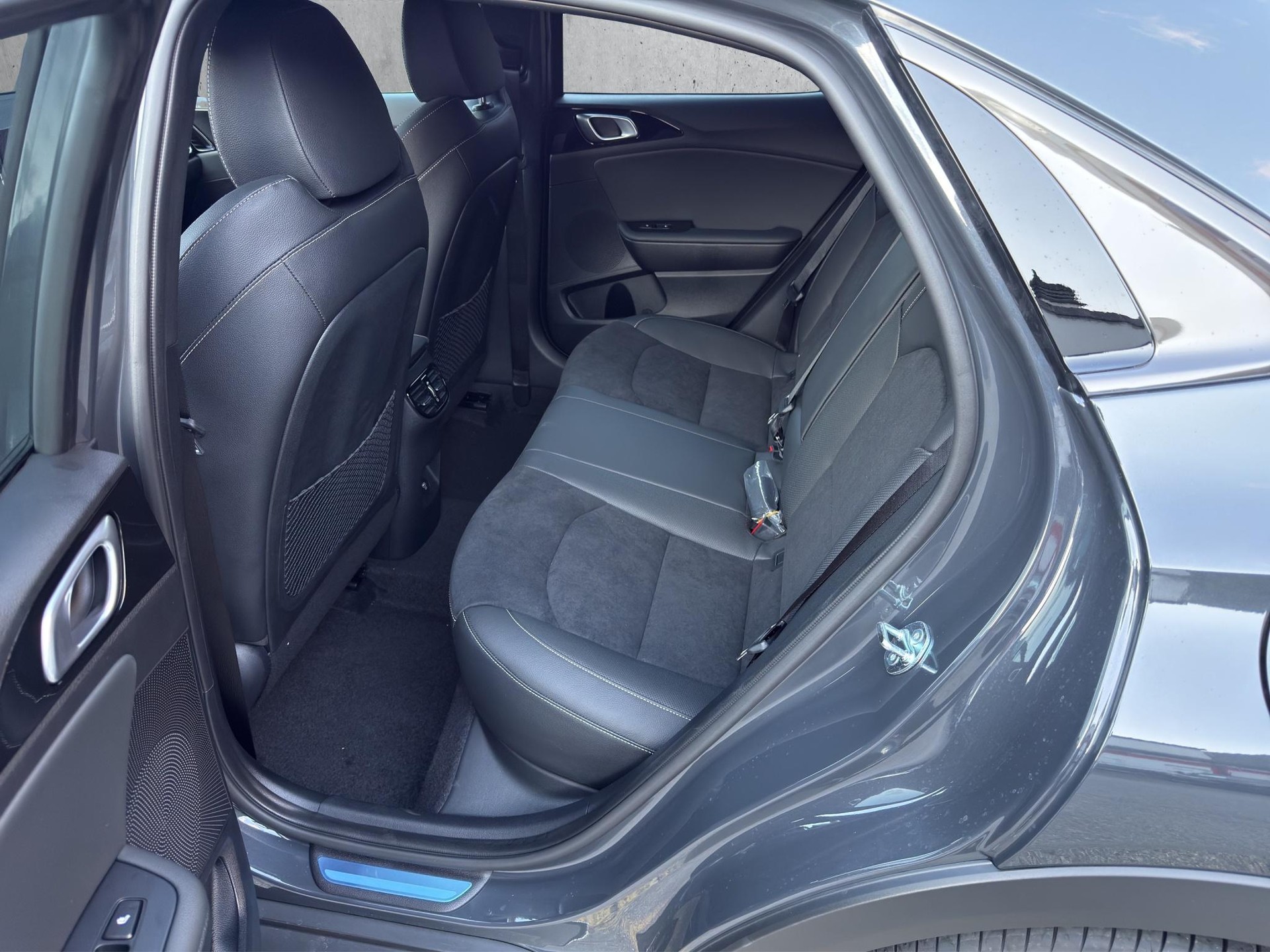 KIA XCeed 1.6 T-GDi GT-Line-image-7