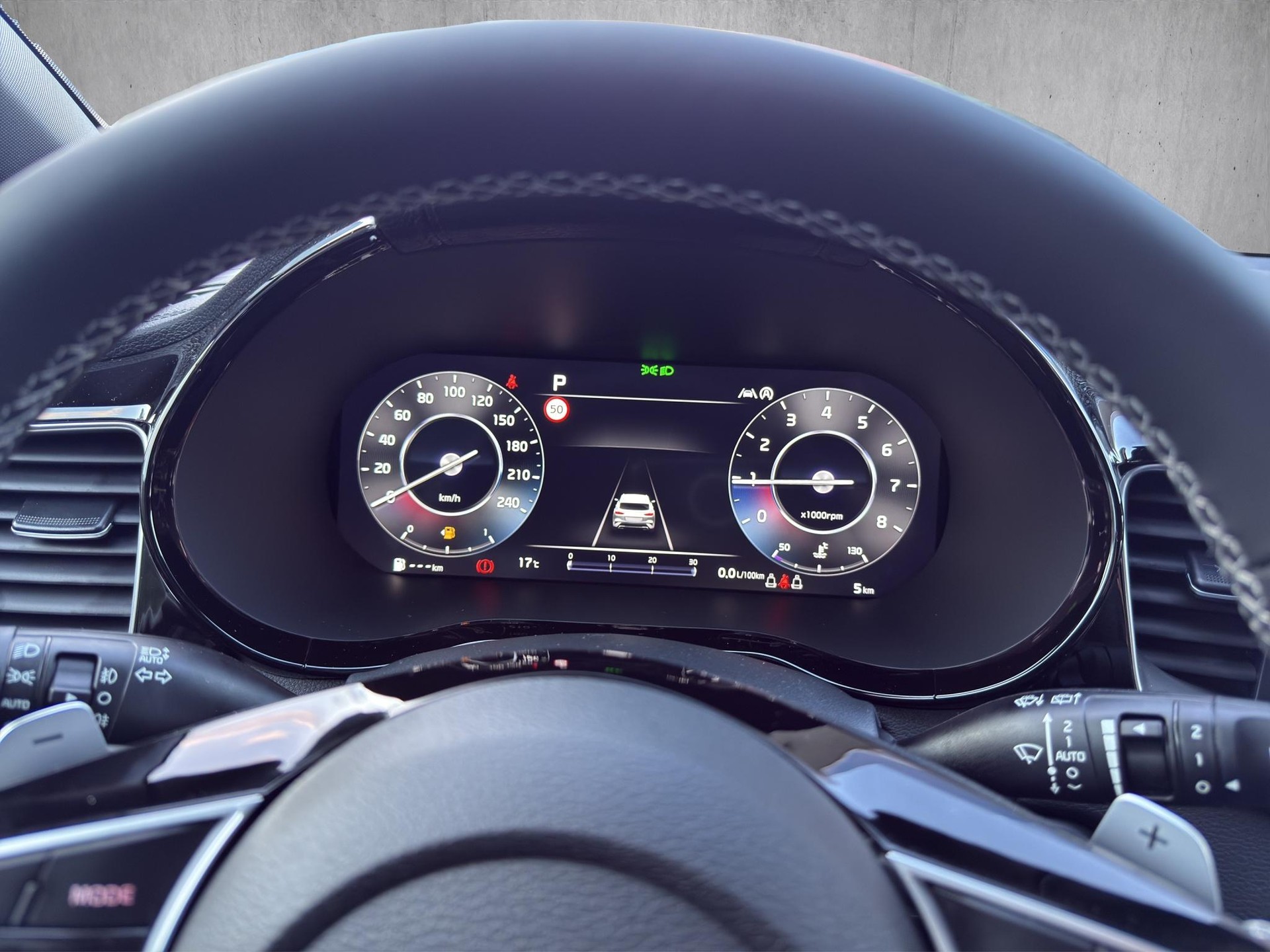 KIA XCeed 1.6 T-GDi GT-Line-image-11