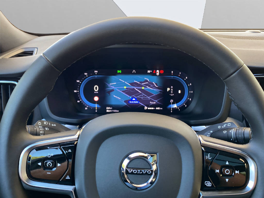 VOLVO V60 2.0 B5 Plus Dark AWD-image-10
