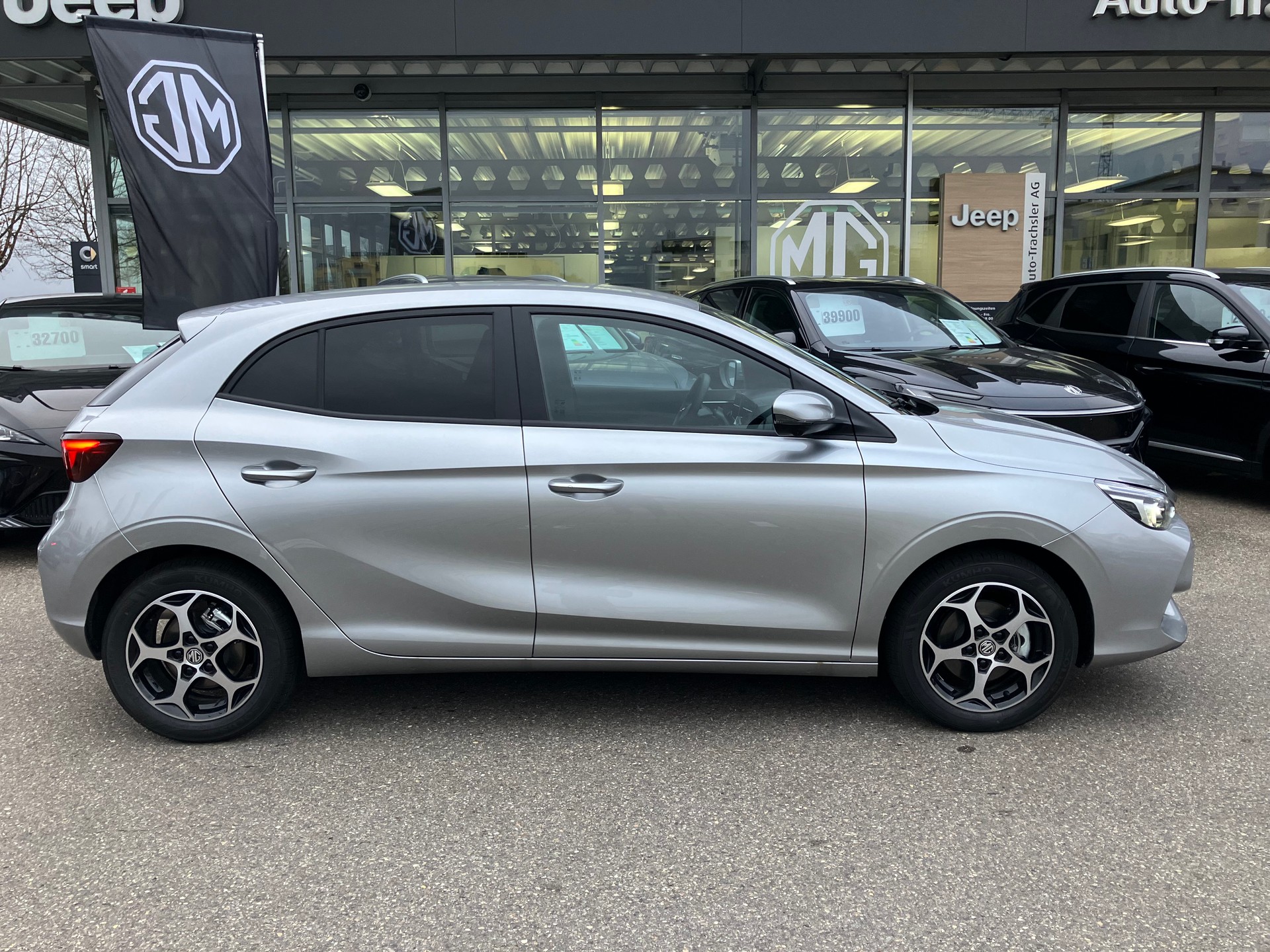 MG 3 1.5 Hybrid Luxury Aut.-image-1