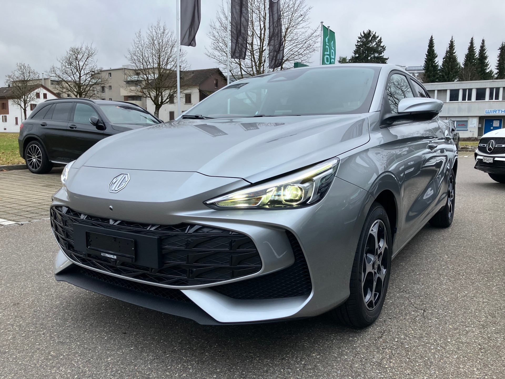 MG 3 1.5 Hybrid Luxury Aut.-image-3