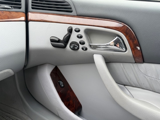MERCEDES-BENZ S 320-image-14