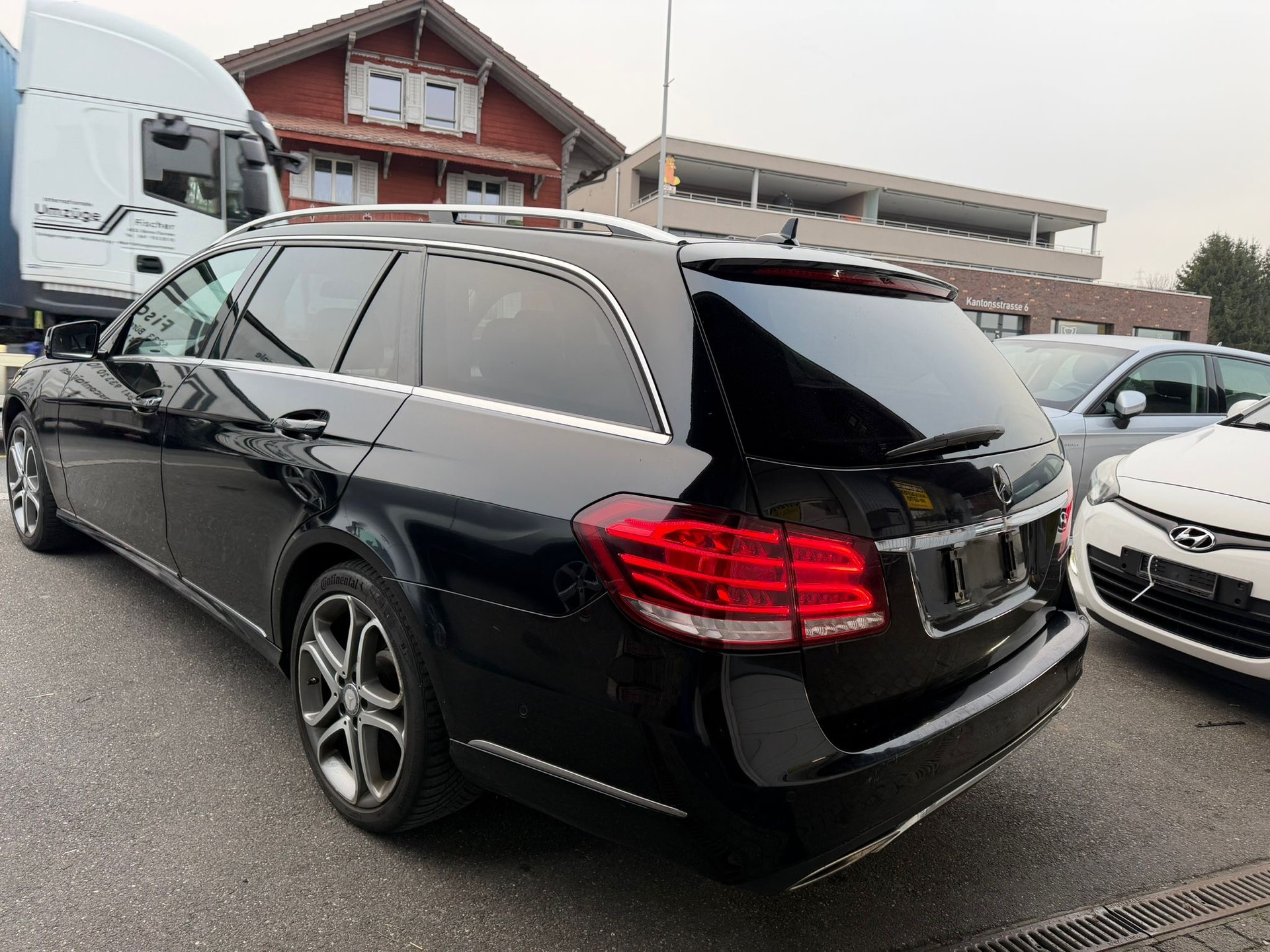 MERCEDES-BENZ E 220 BlueTEC Elégance 4Matic 7G-Tronic-image-4