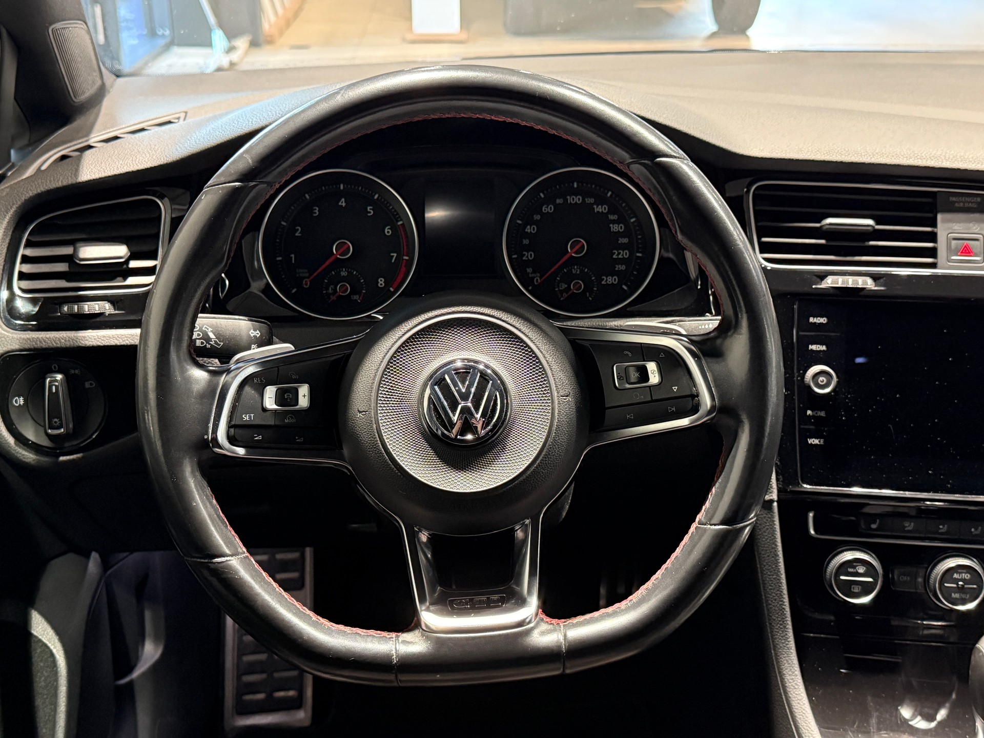 VW GTI-image-10