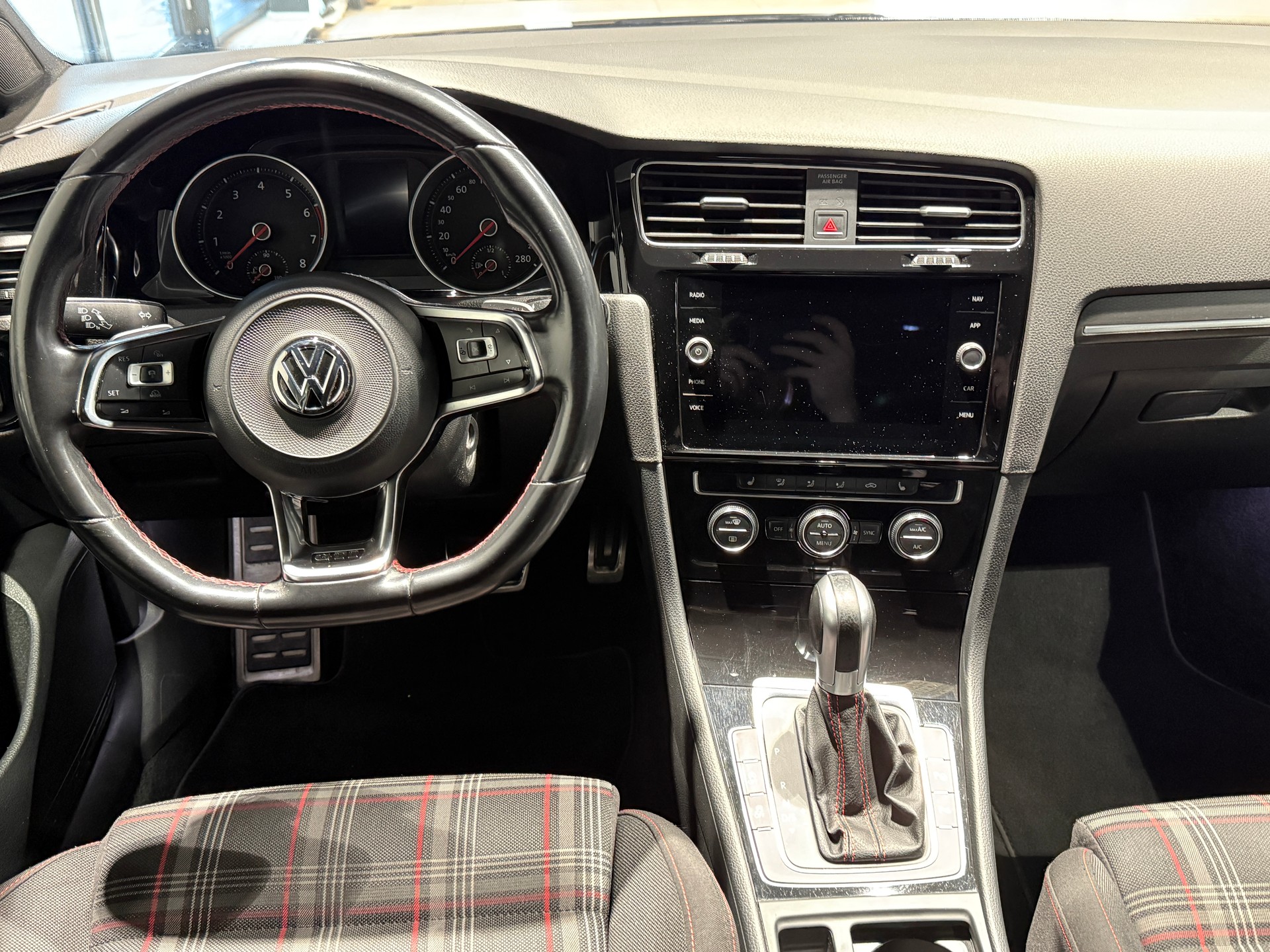 VW GTI-image-9