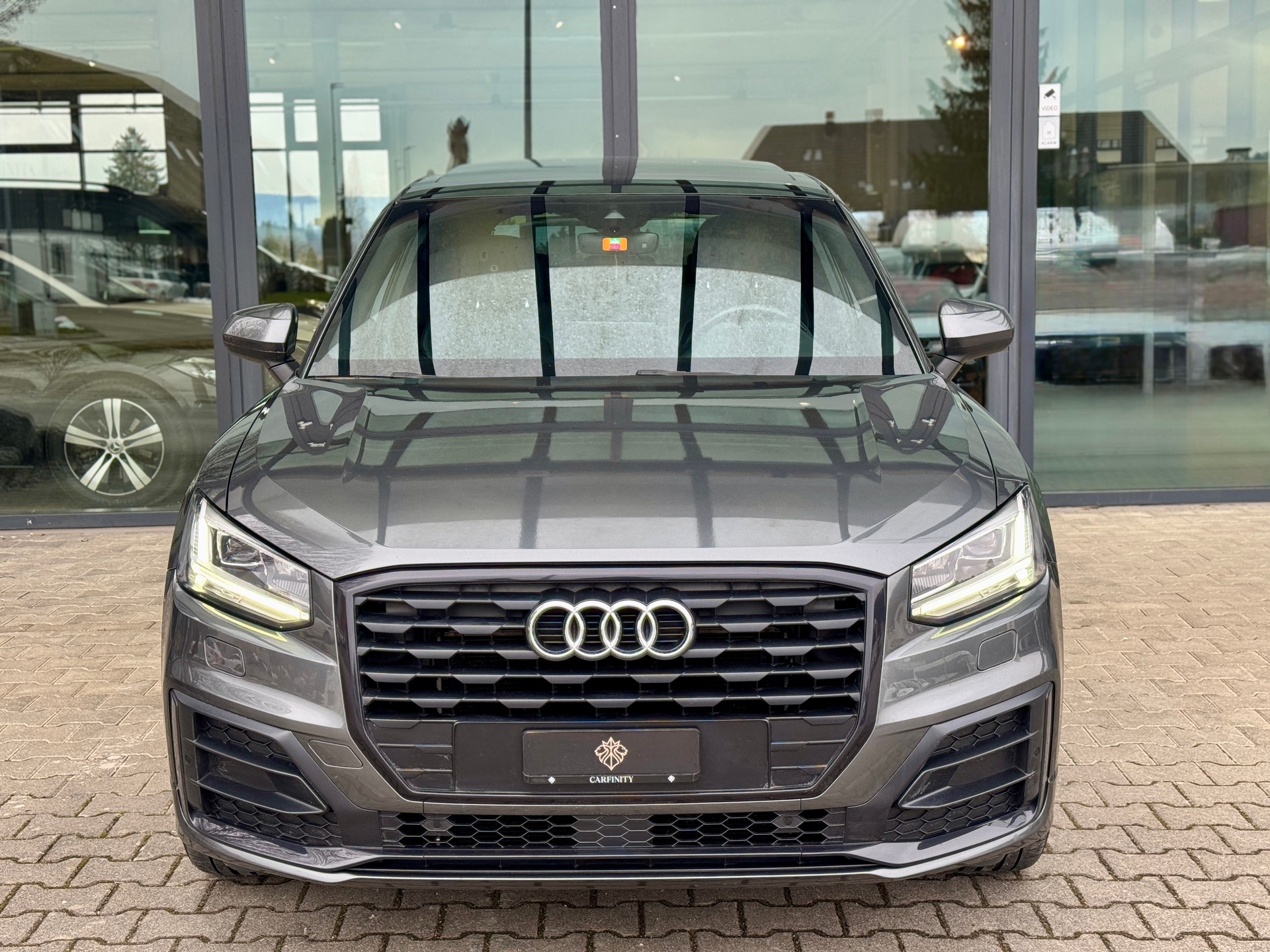 AUDI Q2 35 TFSI S line Sport S-tronic-showroom-element-1