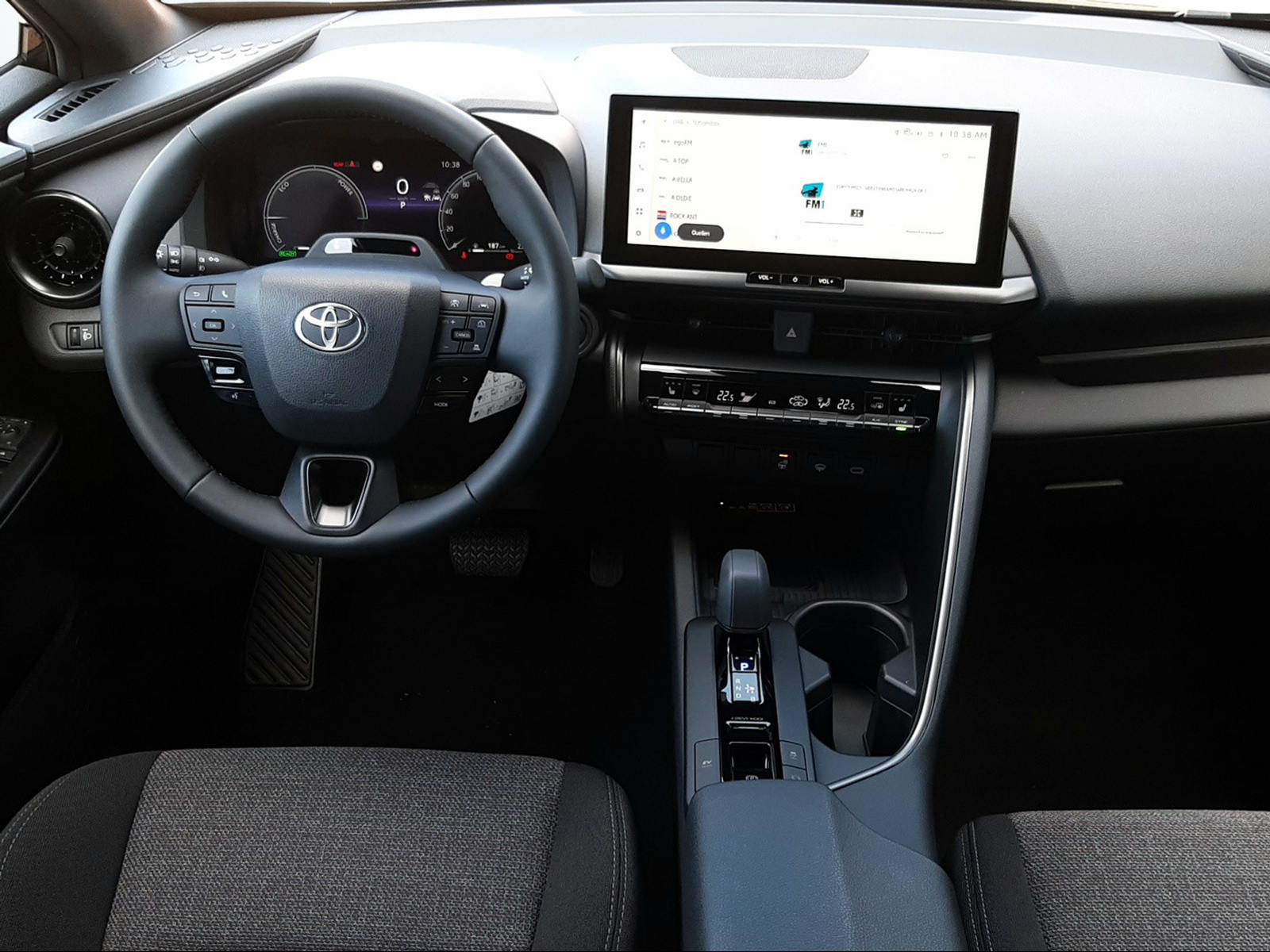 TOYOTA C-HR 1.8 HEV Swiss Edition-image-11