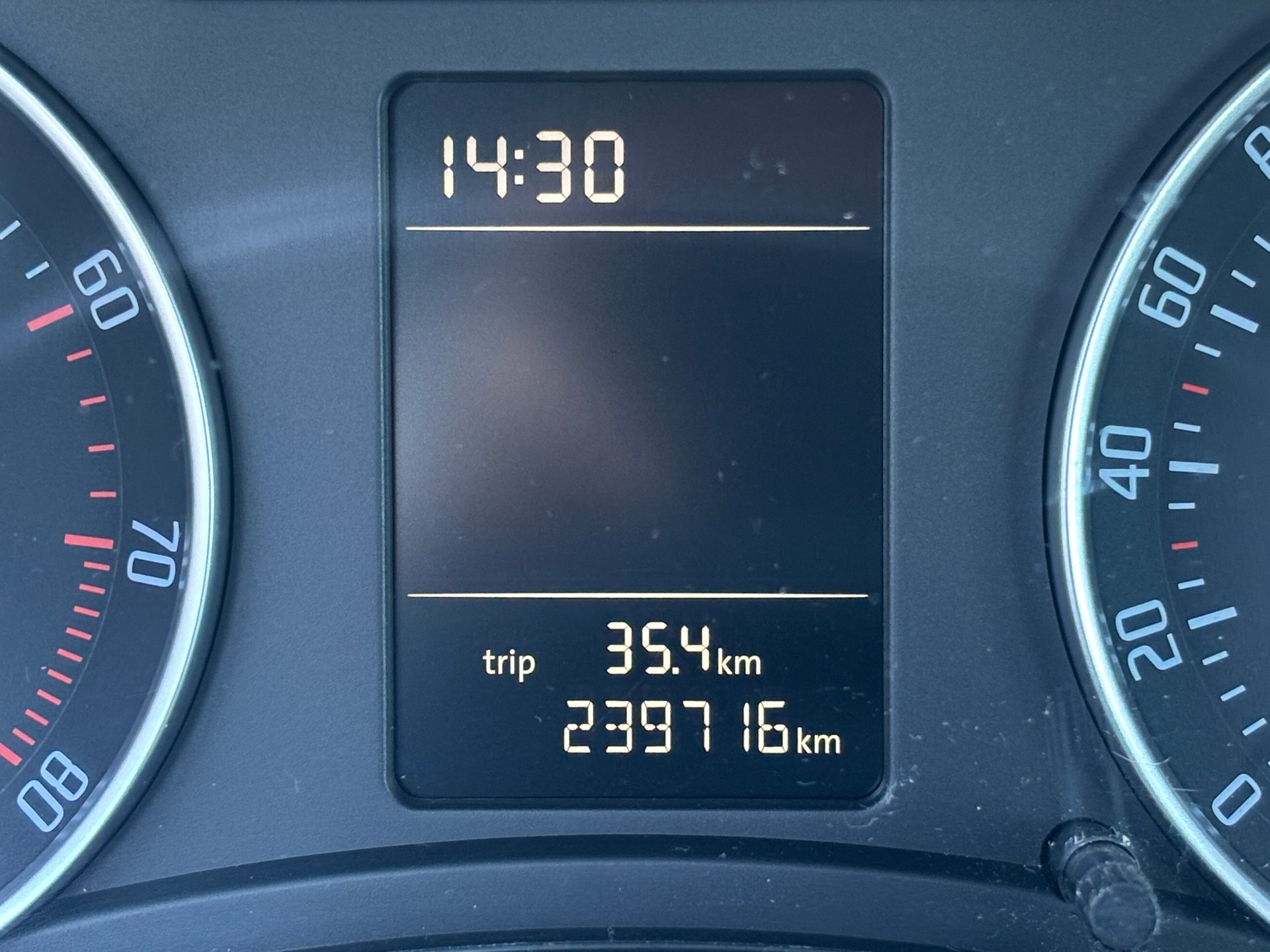 SKODA Octavia Combi 1.4 TSI Active-image-10