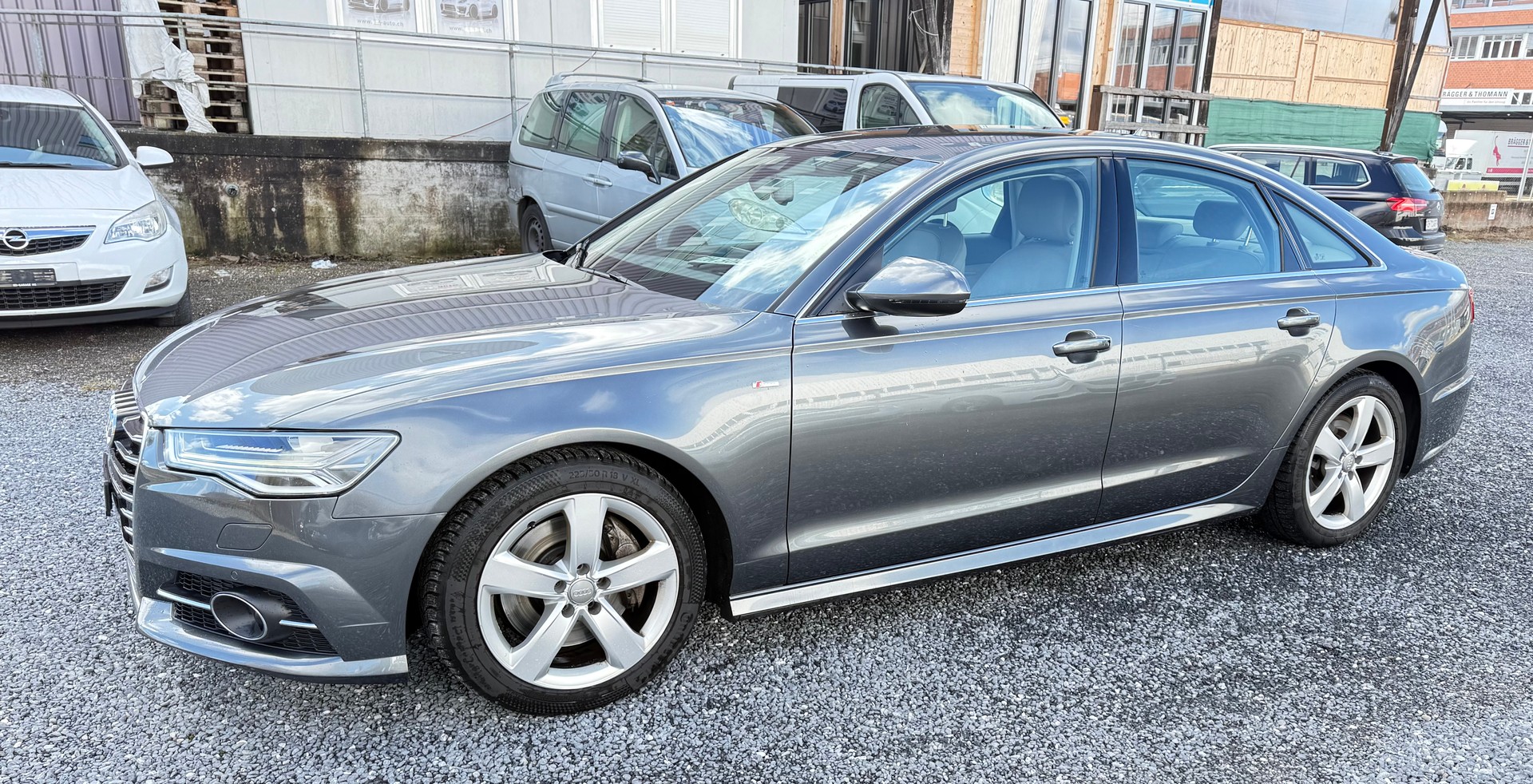 AUDI A6 Limousine 3.0 TDI V6 quattro S-tronic-image-2
