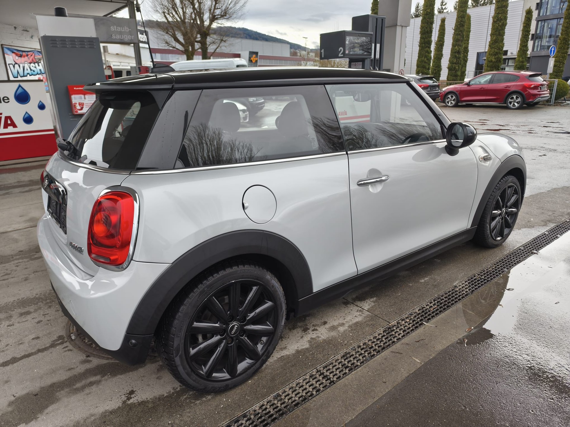 MINI Cooper Steptronic-image-3